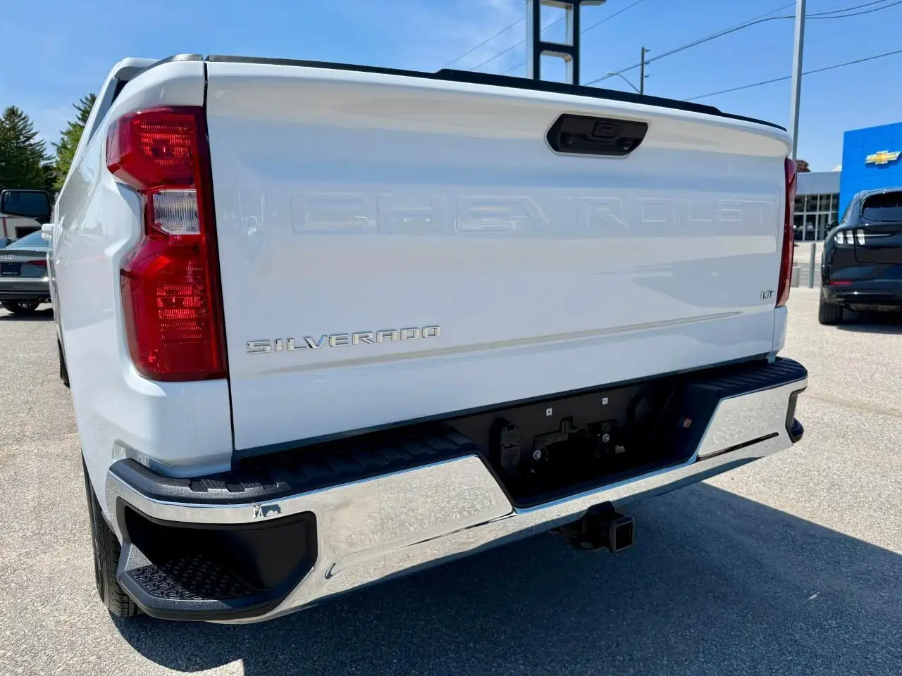 Chevrolet Silverado 1500 снимка Chevrolet Silverado 1500
