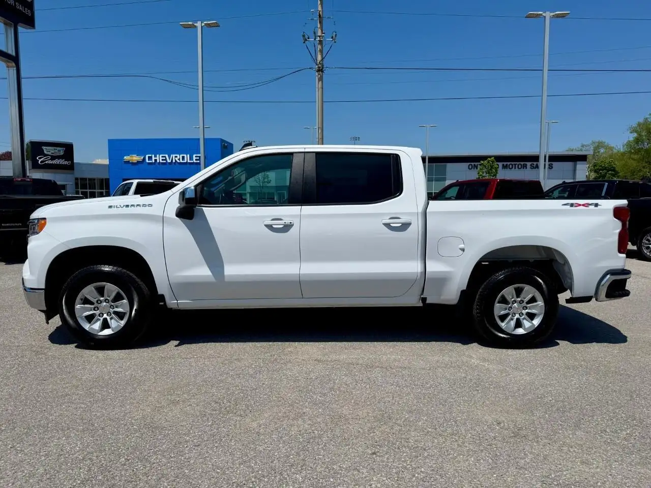 Chevrolet Silverado 1500 снимка Chevrolet Silverado 1500