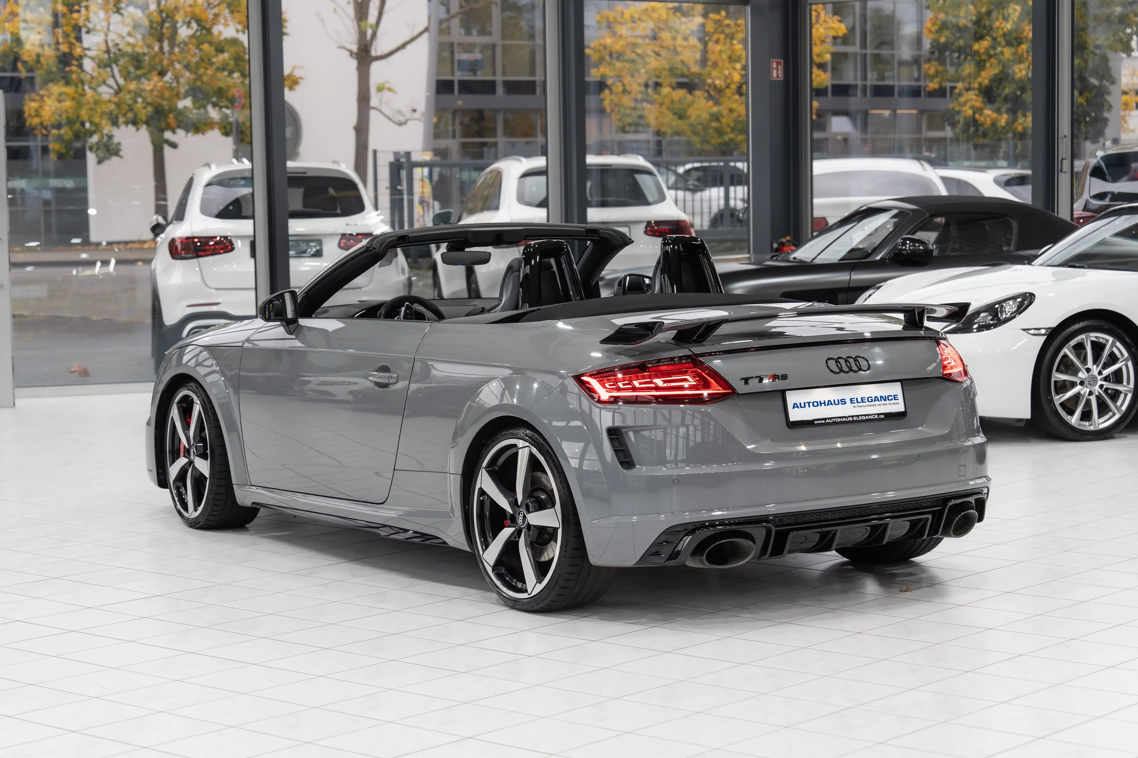 Audi TT RS TFSI quattro*RS-ABGAS*RS-SPORTSITZE*B&O*LED — photo 9