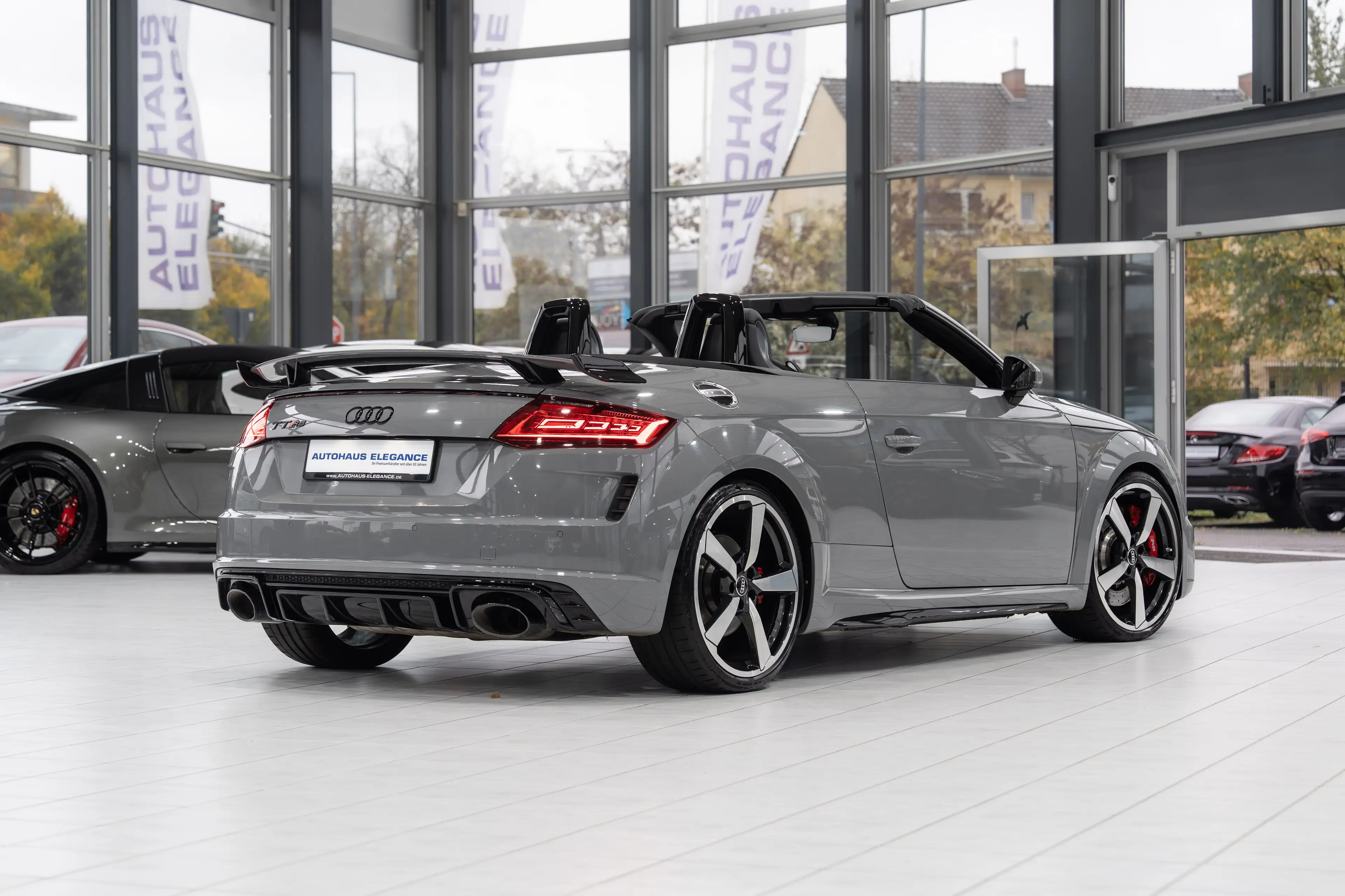 Audi TT RS TFSI quattro*RS-ABGAS*RS-SPORTSITZE*B&O*LED — photo 4
