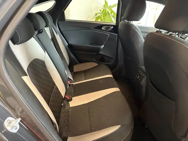 Kia ProCeed view 7