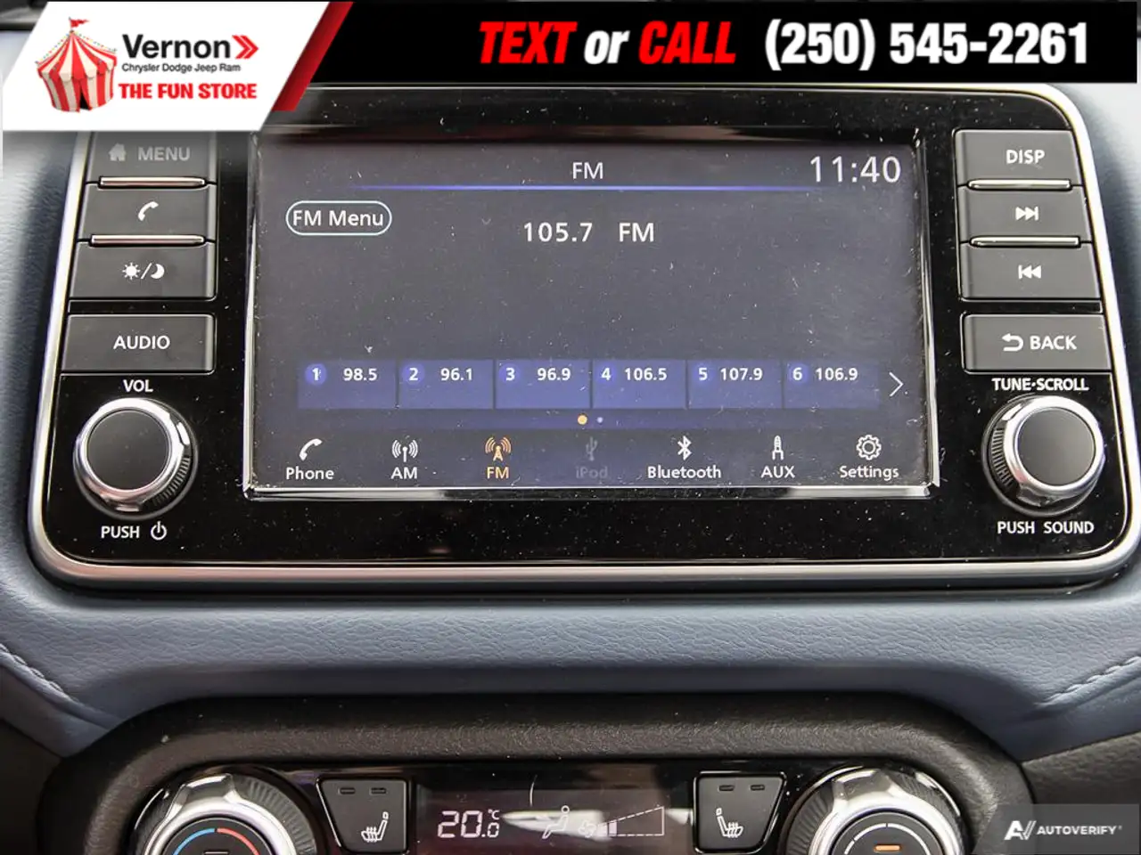 Nissan Versa photo Nissan Versa