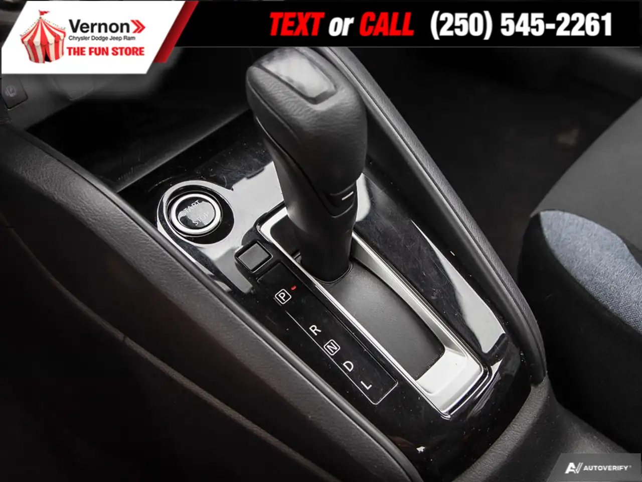 Nissan Versa photo Nissan Versa