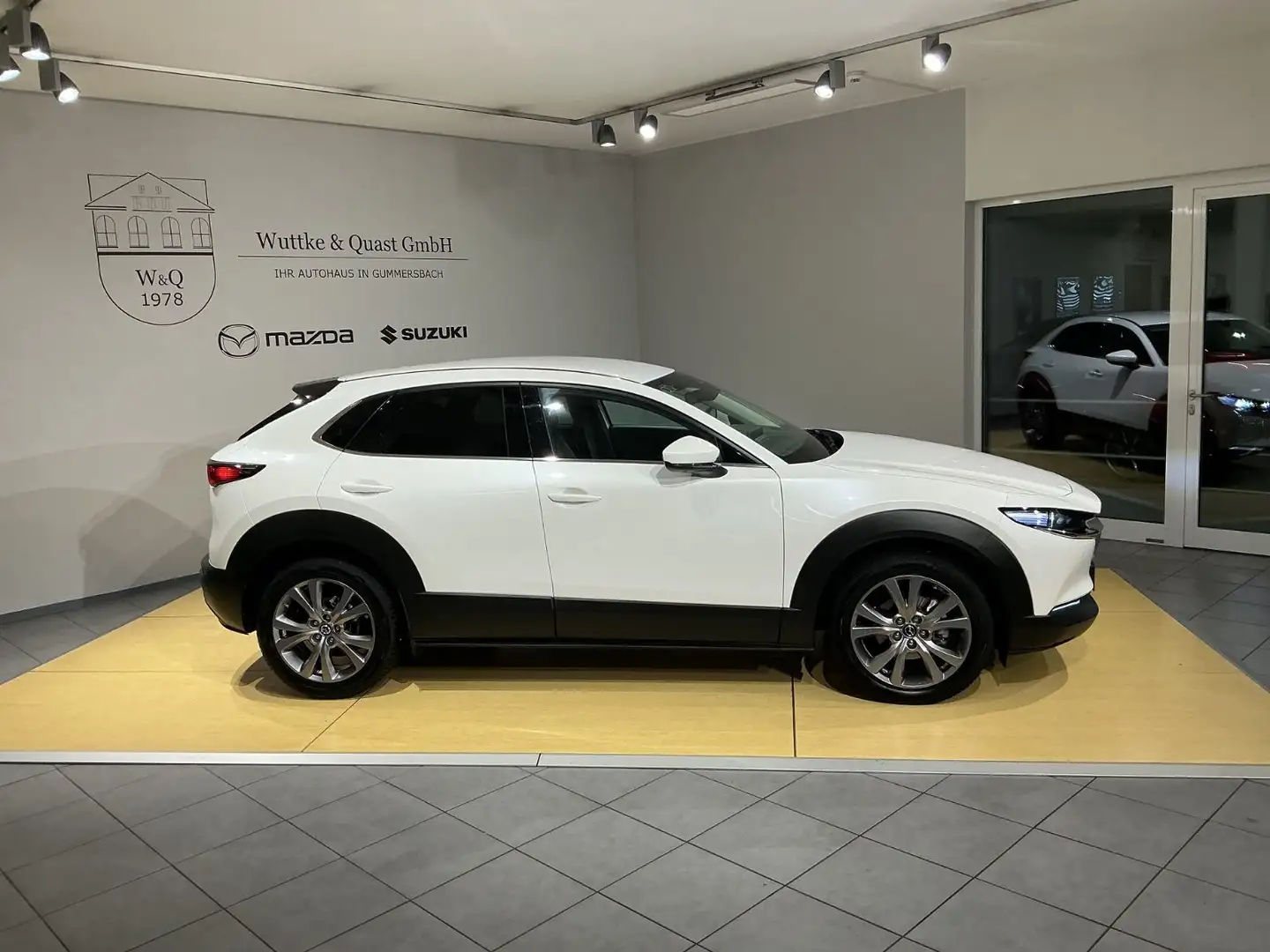 Mazda CX-30 Exclusive *Matrix*360°*ACC*Carplay*Bose* Blanco - 2