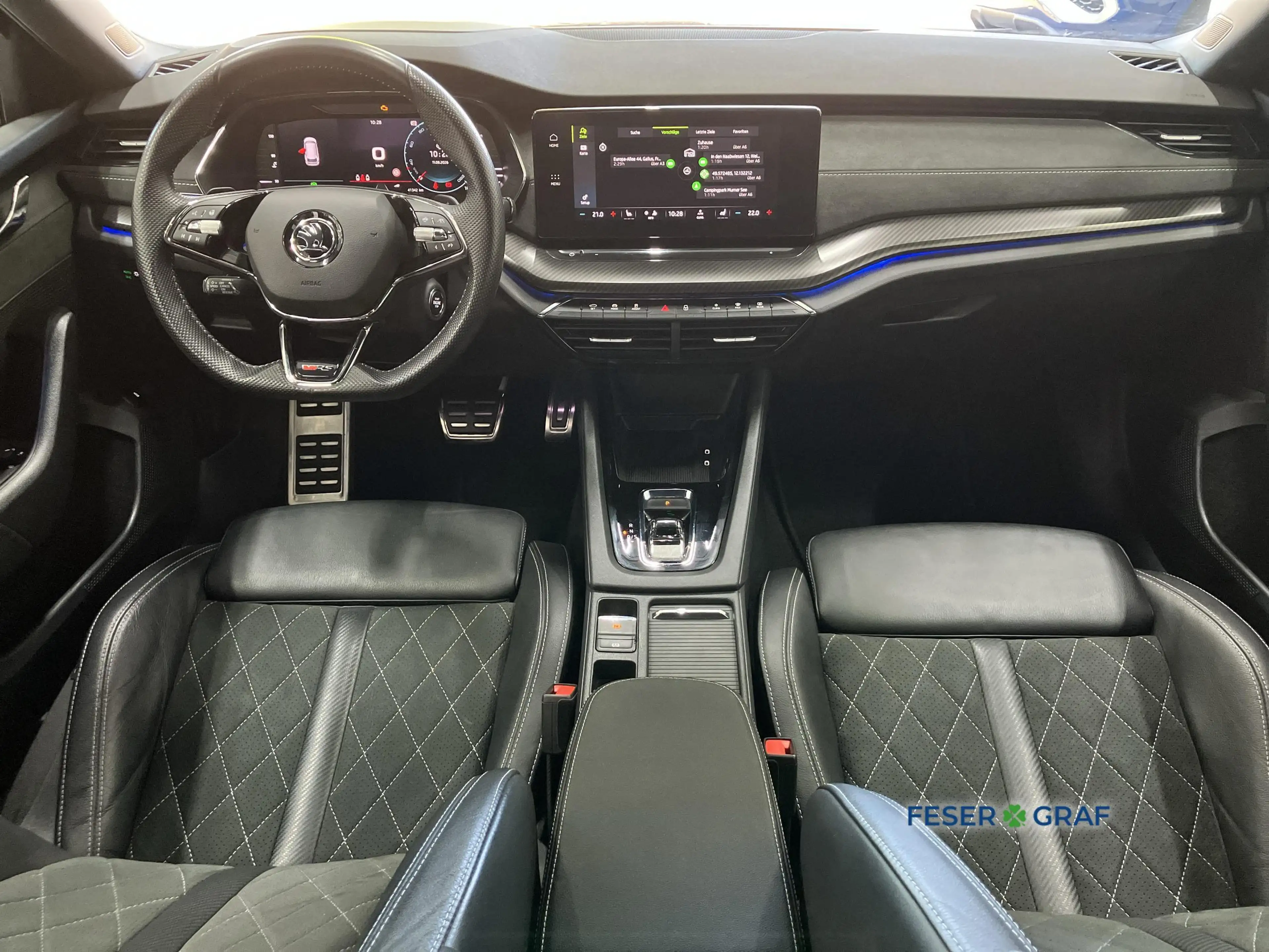 Skoda Octavia Combi RS+ TSI DSG Canton RFK HUD DCC ACC — photo 10