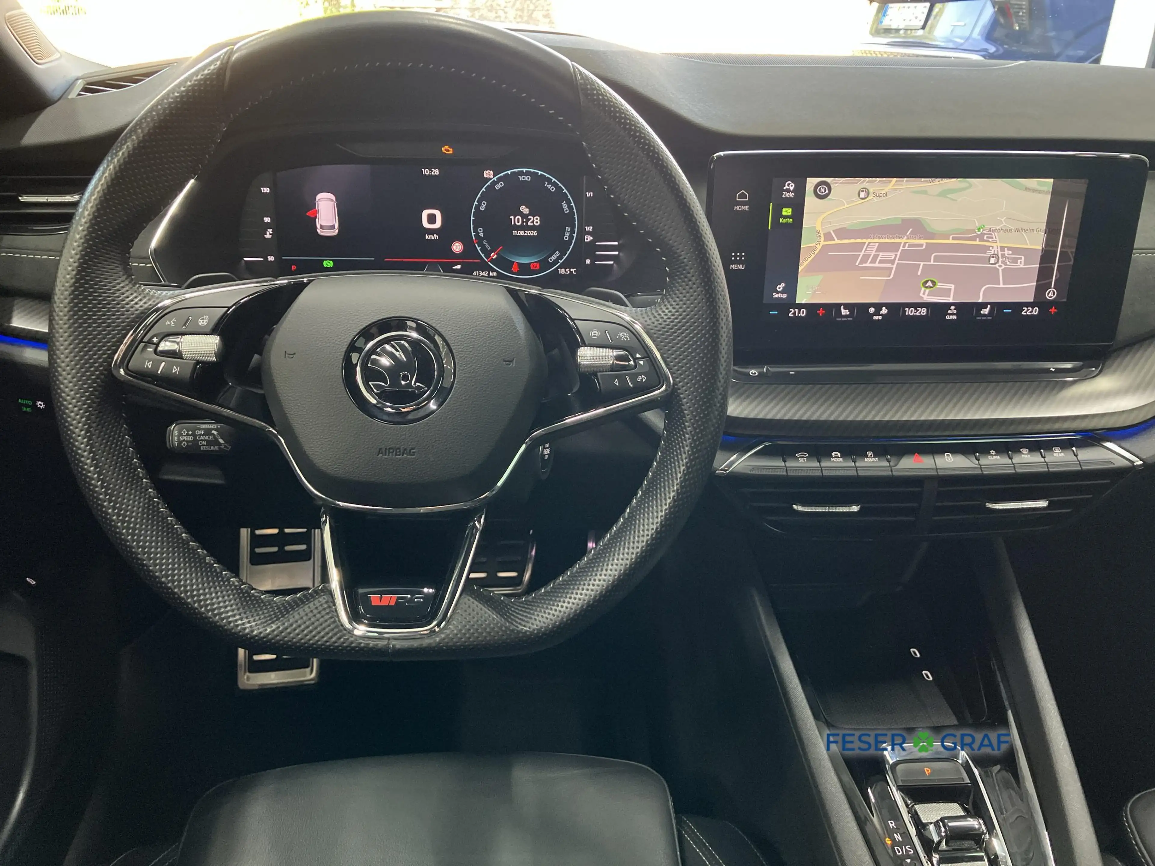 Skoda Octavia Combi RS+ TSI DSG Canton RFK HUD DCC ACC — photo 11