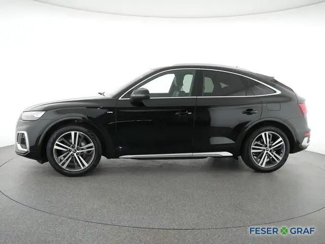 Audi Q5 view 13