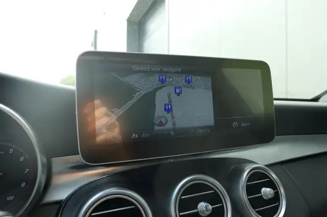 Mercedes-Benz C-Class view 10