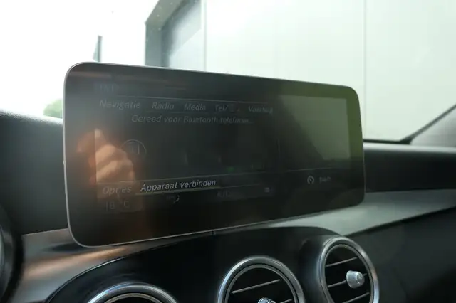 Mercedes-Benz C-Class view 23