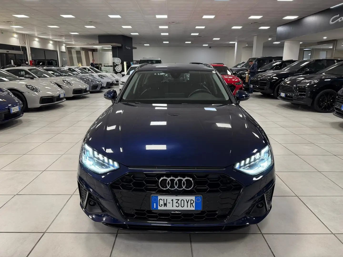 Audi A4 Avant 40 2.0 tdi S Line edition 190cv s-tronic Blu/Azzurro - 2
