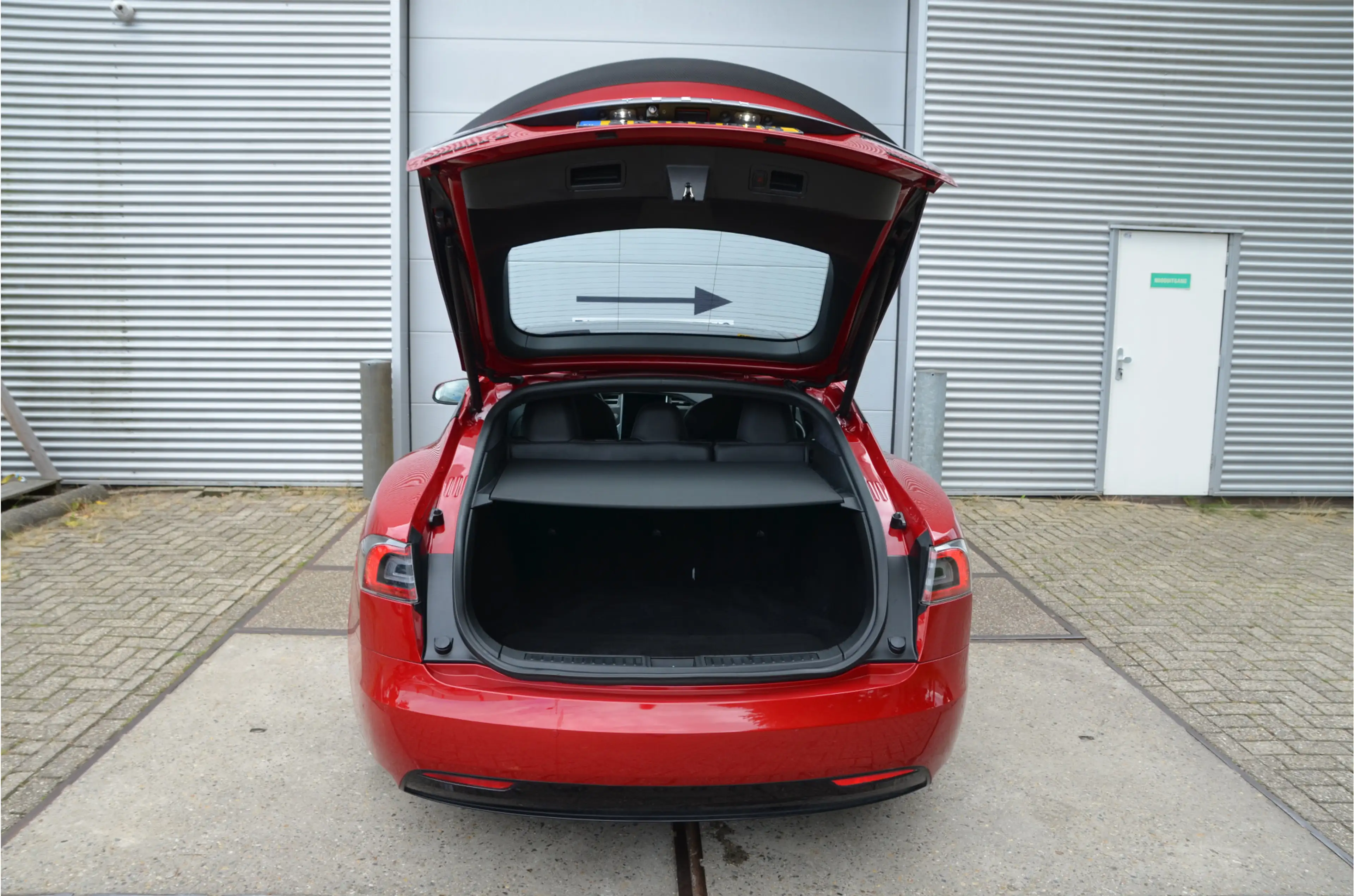 Tesla Model S 100D Performance Ludicrous+, Enhanced AutoPilot3.0 — photo 35