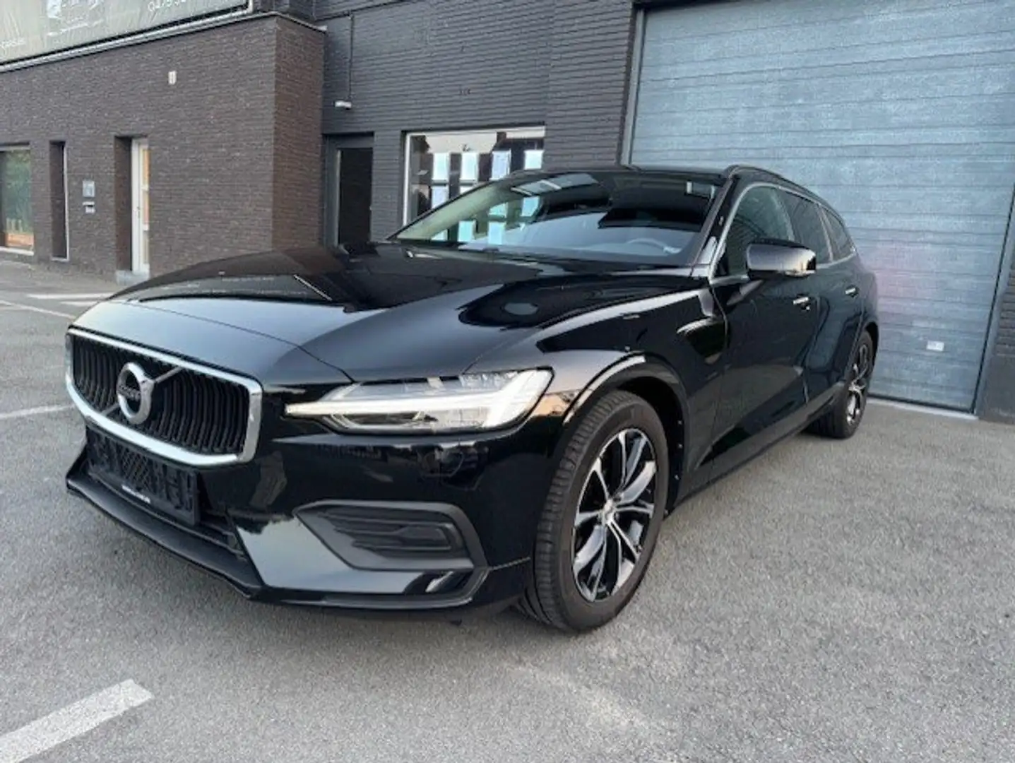 Volvo V60 V60 B4 B Geartronic  Trekhaak Pdc Adap.Cruise Zwart - 2