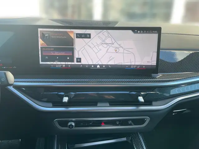 BMW X7 view 9