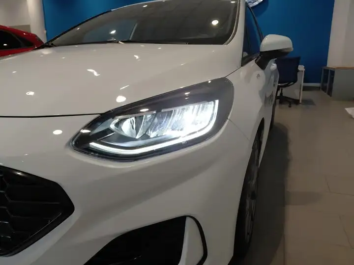 Ford Fiesta 1.0 EcoBoost MHEV ST-Line 5p (2021) 2023, foto 22