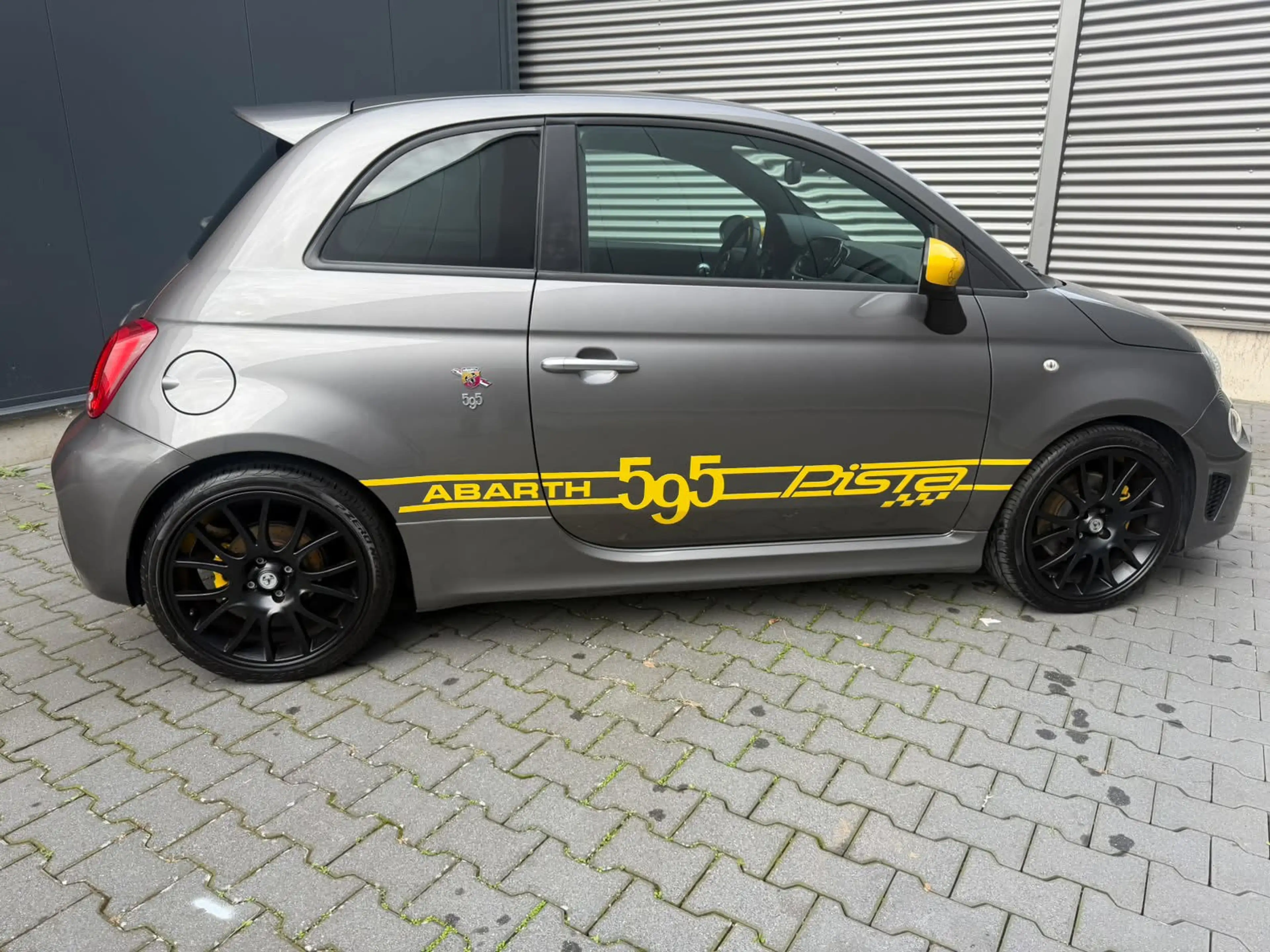 Fiat 500 Abarth 1.4 T-Jet 595 Pista — photo 8
