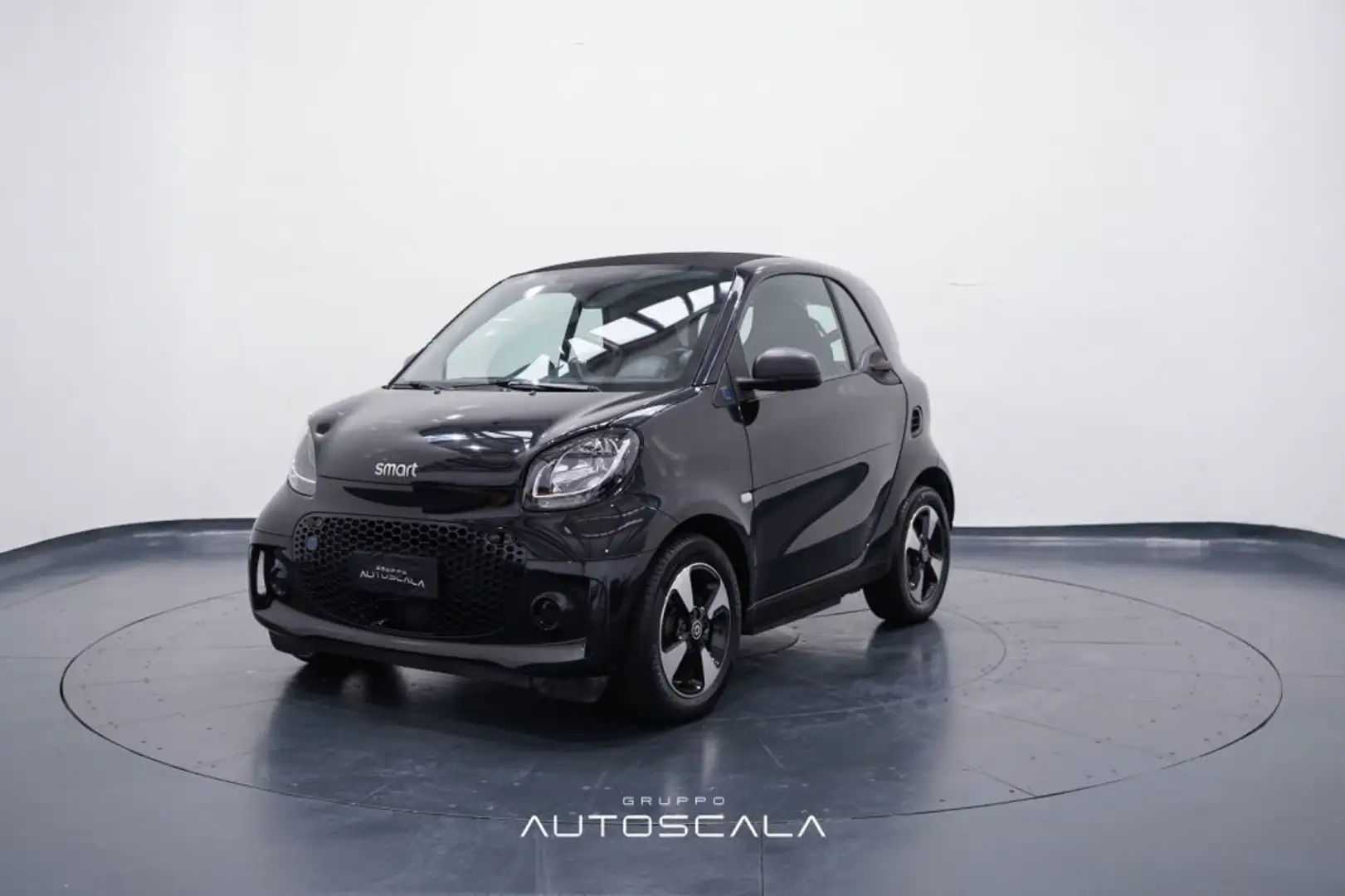smart forTwo EQ Passion 22KW #Navy Nero - 1