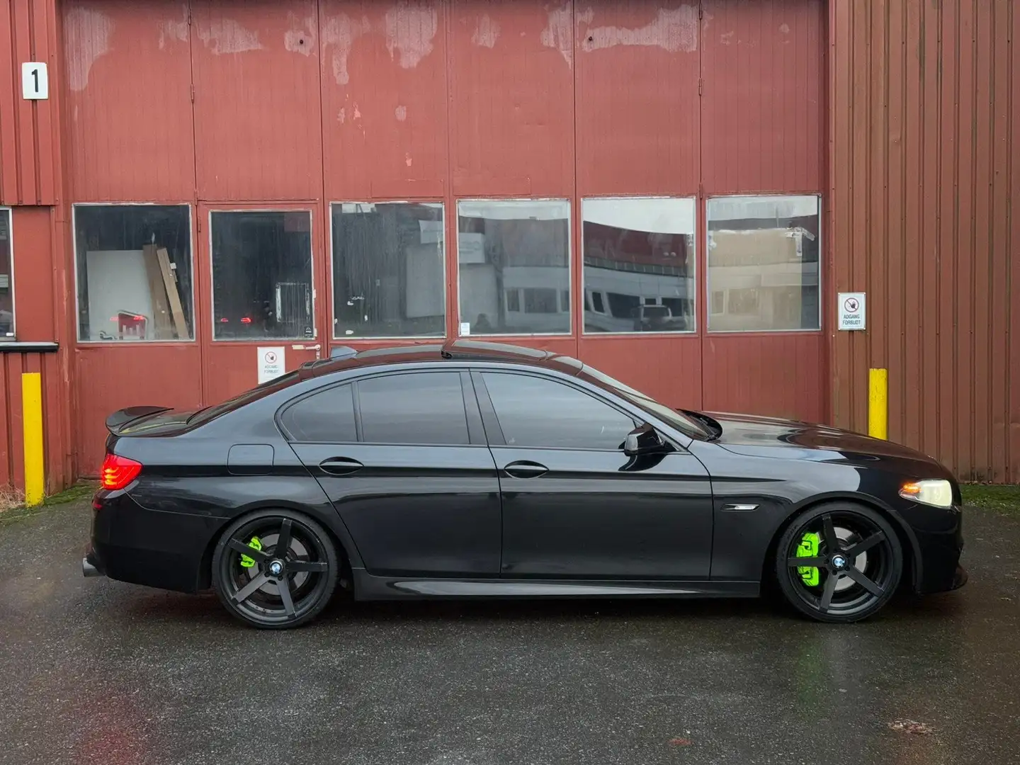 BMW 525 Noir - 2