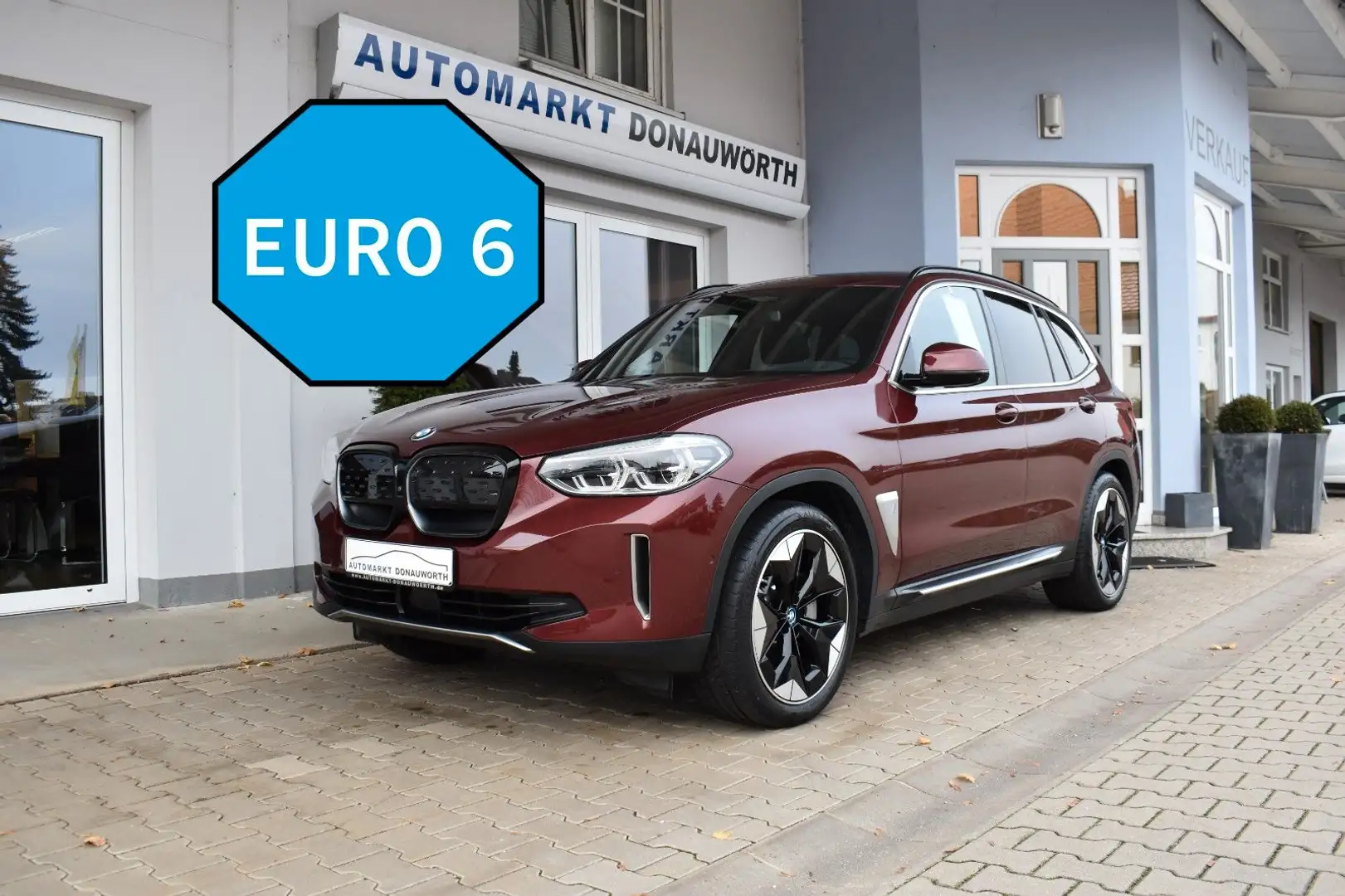 BMW iX3 Impressive Pano Abstandstempomat AHK Keyless Rood - 2
