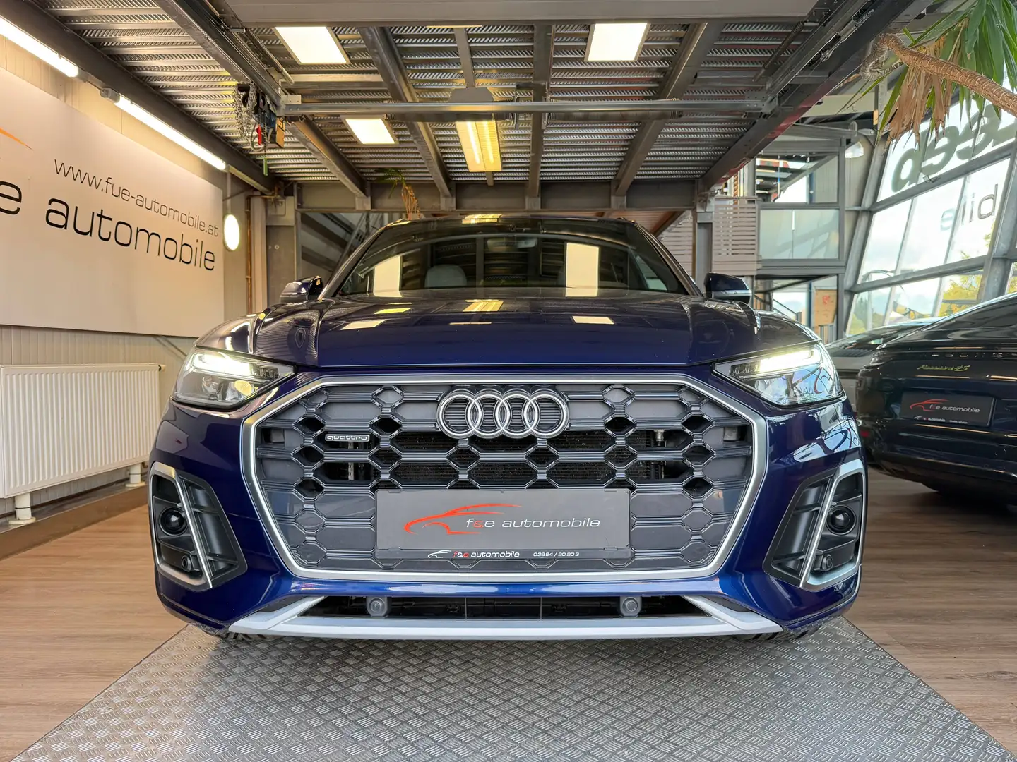 Audi Q5 40 TDI quattro S line Blau - 2
