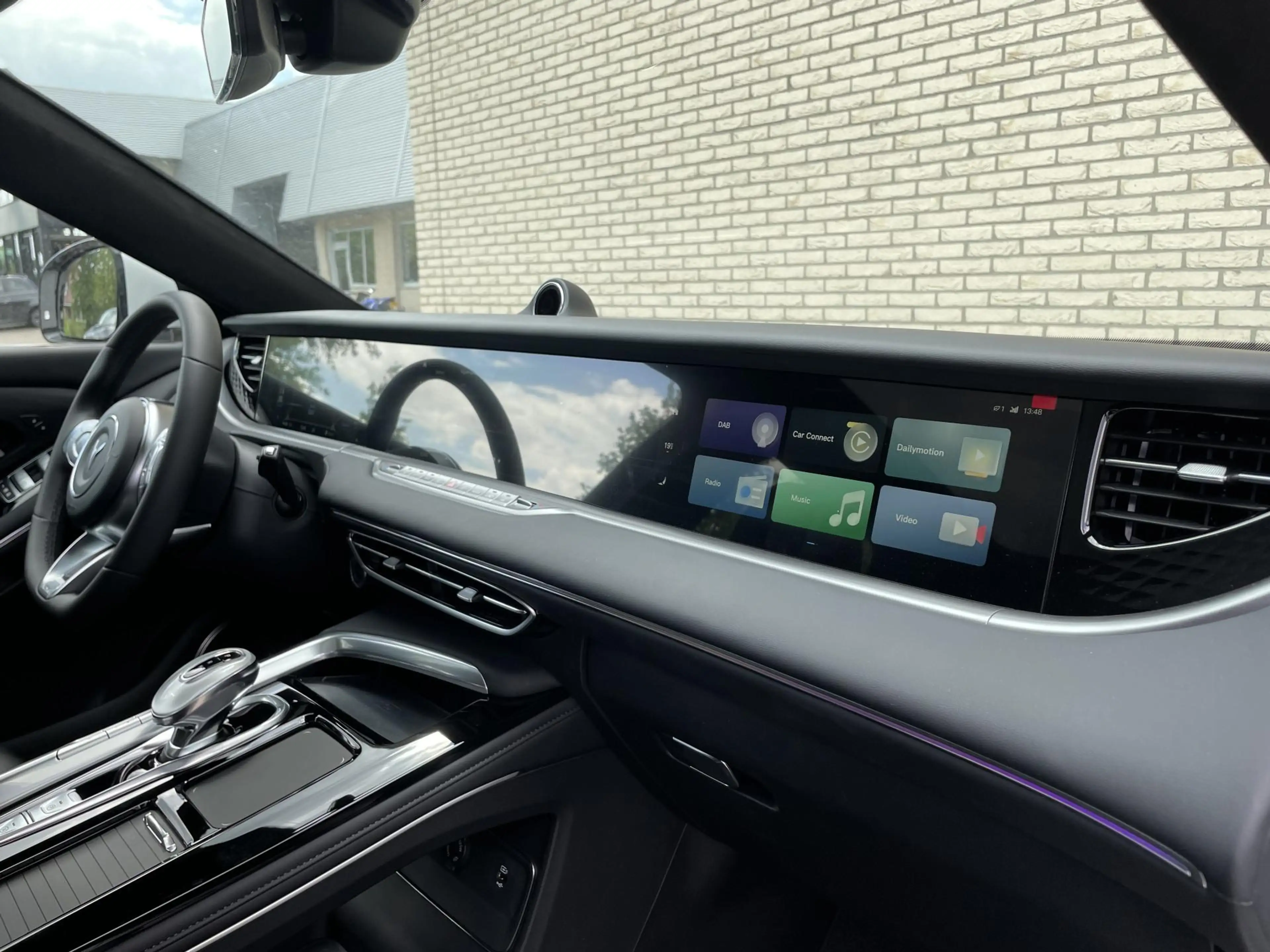 Voyah Free Flagship 4WD 106 kWh l Black Line l Smart Panorama — photo 11