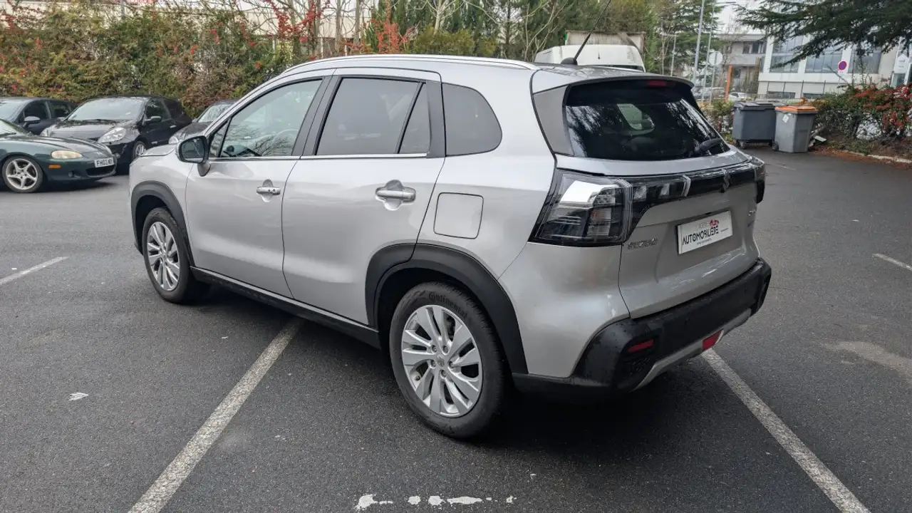 Suzuki SX4 S-Cross 2024
