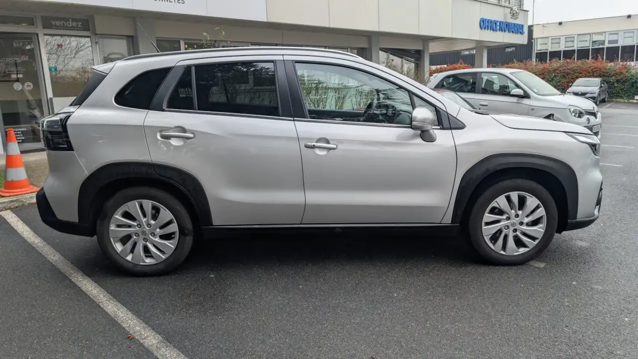 Suzuki SX4 S-Cross 2024 — фото 8