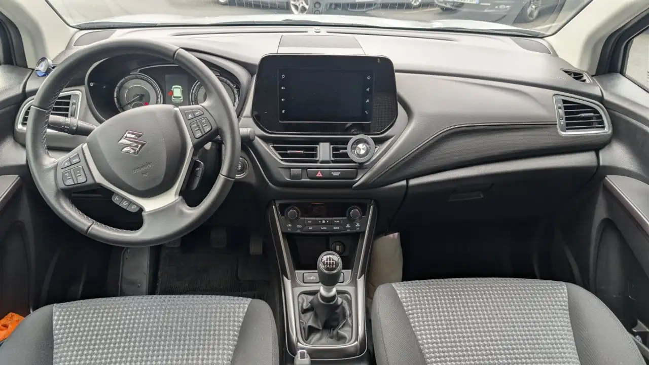 Suzuki SX4 S-Cross 2024 — фото 15
