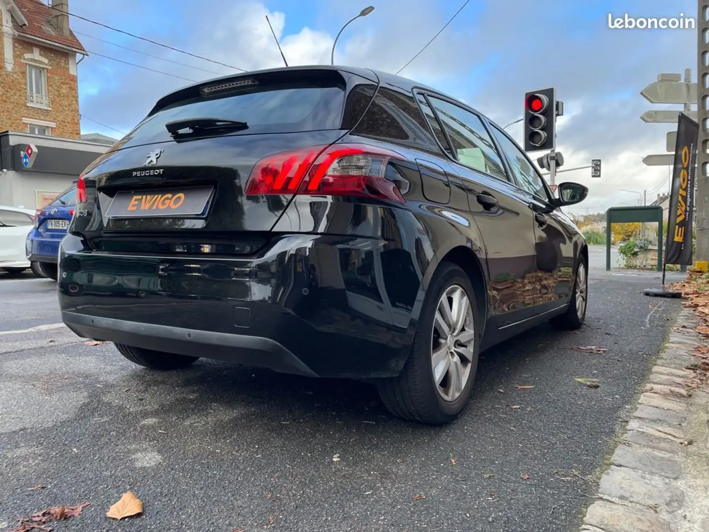 Peugeot 308 generation-ii 1.5 bluehdi 130ch allure eat bva apple carplay radars av ar garantie 6 mois Noir - 2