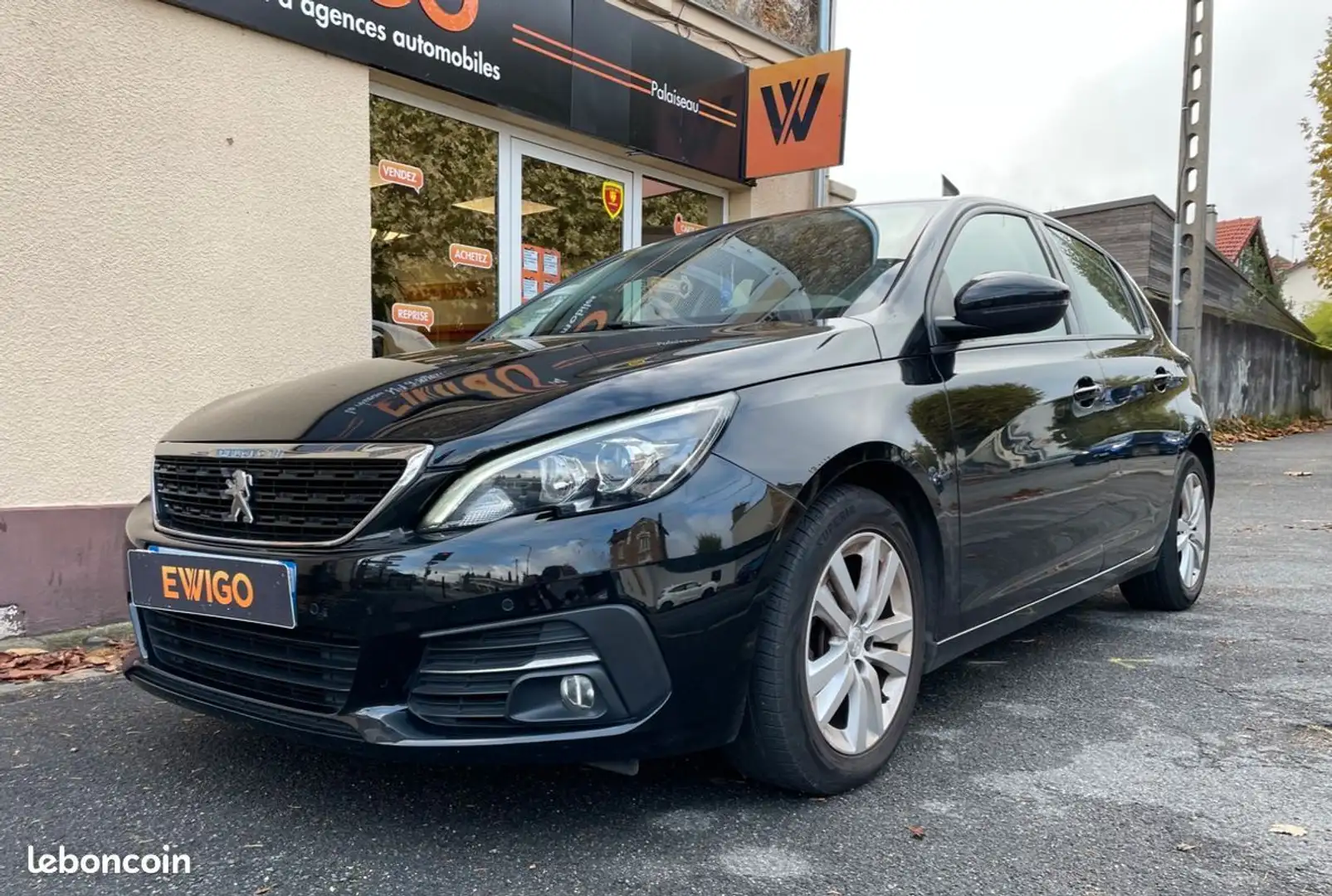 Peugeot 308 generation-ii 1.5 bluehdi 130ch allure eat bva apple carplay radars av ar garantie 6 mois Noir - 1