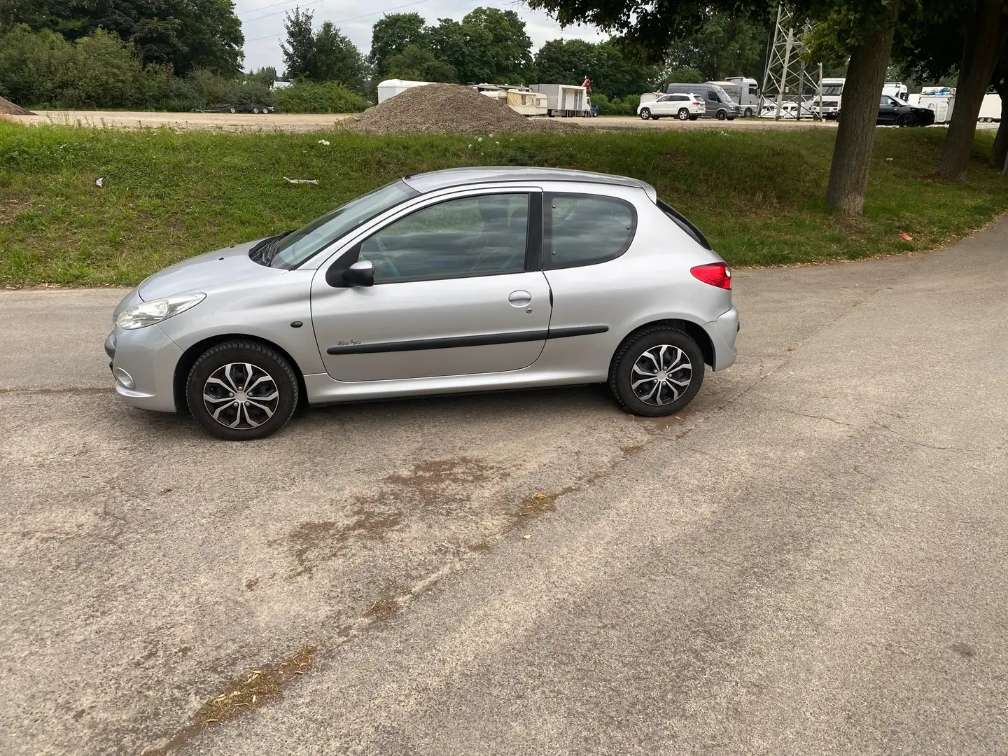 Peugeot 206 Urban Move Silber - 2
