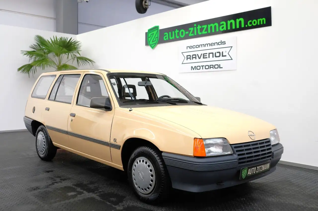 Opel Kadett GL 1,3S Caravan TOP Zustand, foto 1