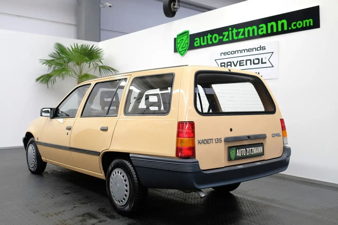 Opel Kadett GL 1,3S Caravan TOP Zustand, foto 7
