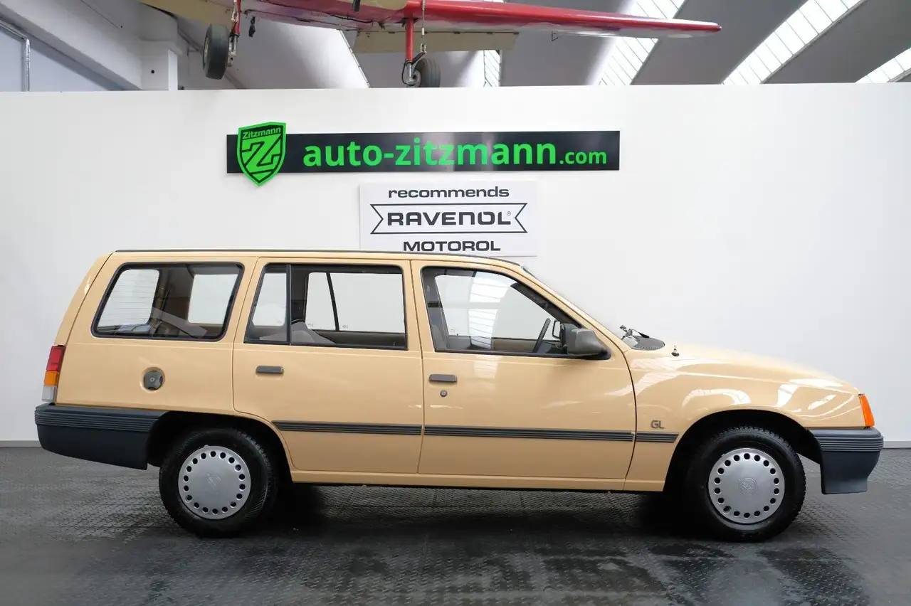 Opel Kadett GL 1,3S Caravan TOP Zustand, foto 5