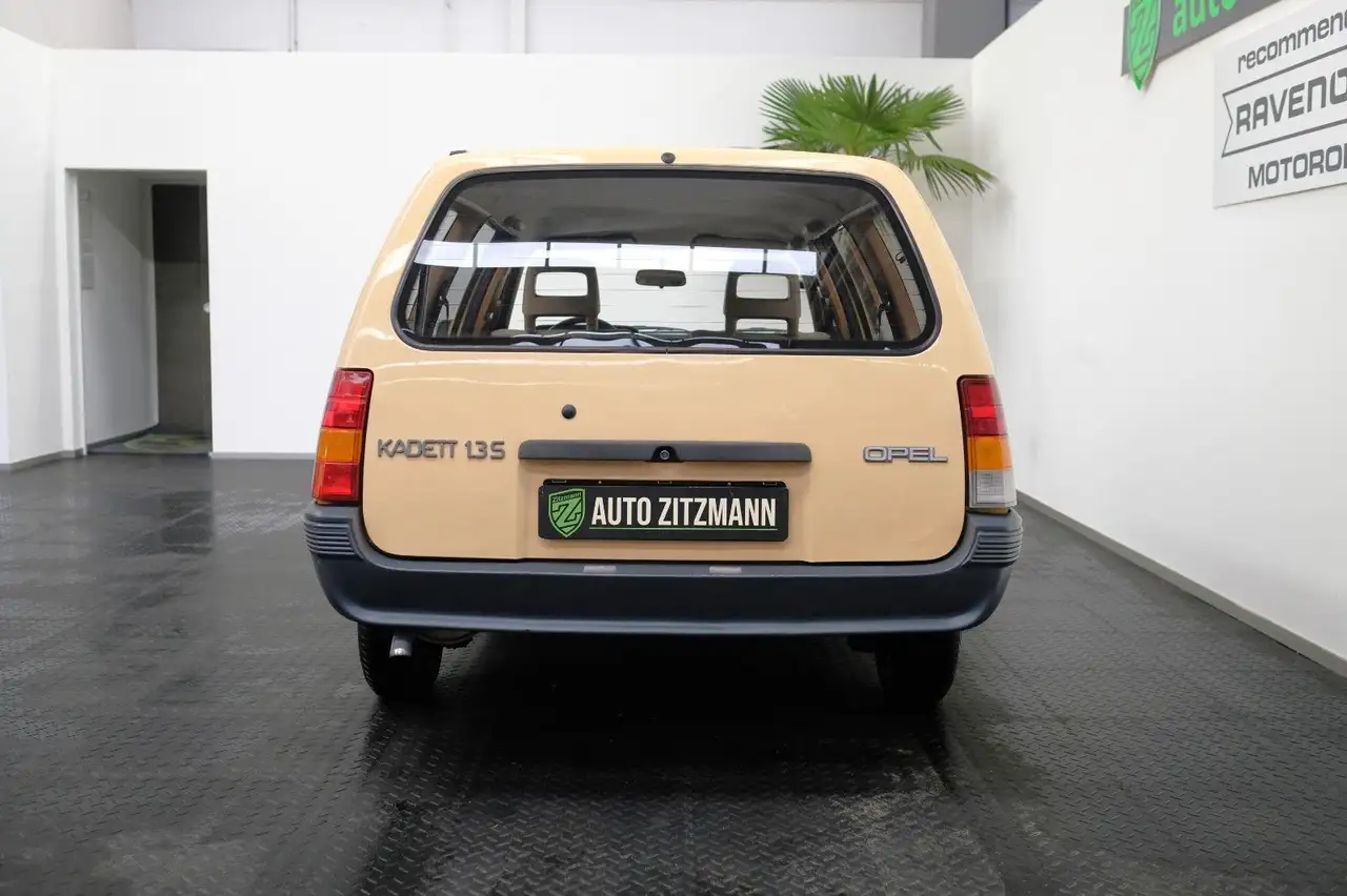 Opel Kadett GL 1,3S Caravan TOP Zustand, foto 9