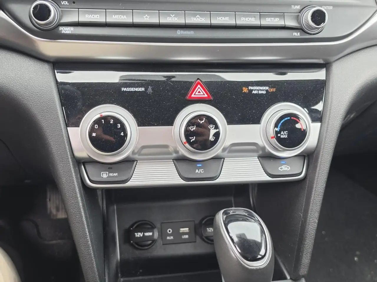 Hyundai ELANTRA снимка Hyundai ELANTRA