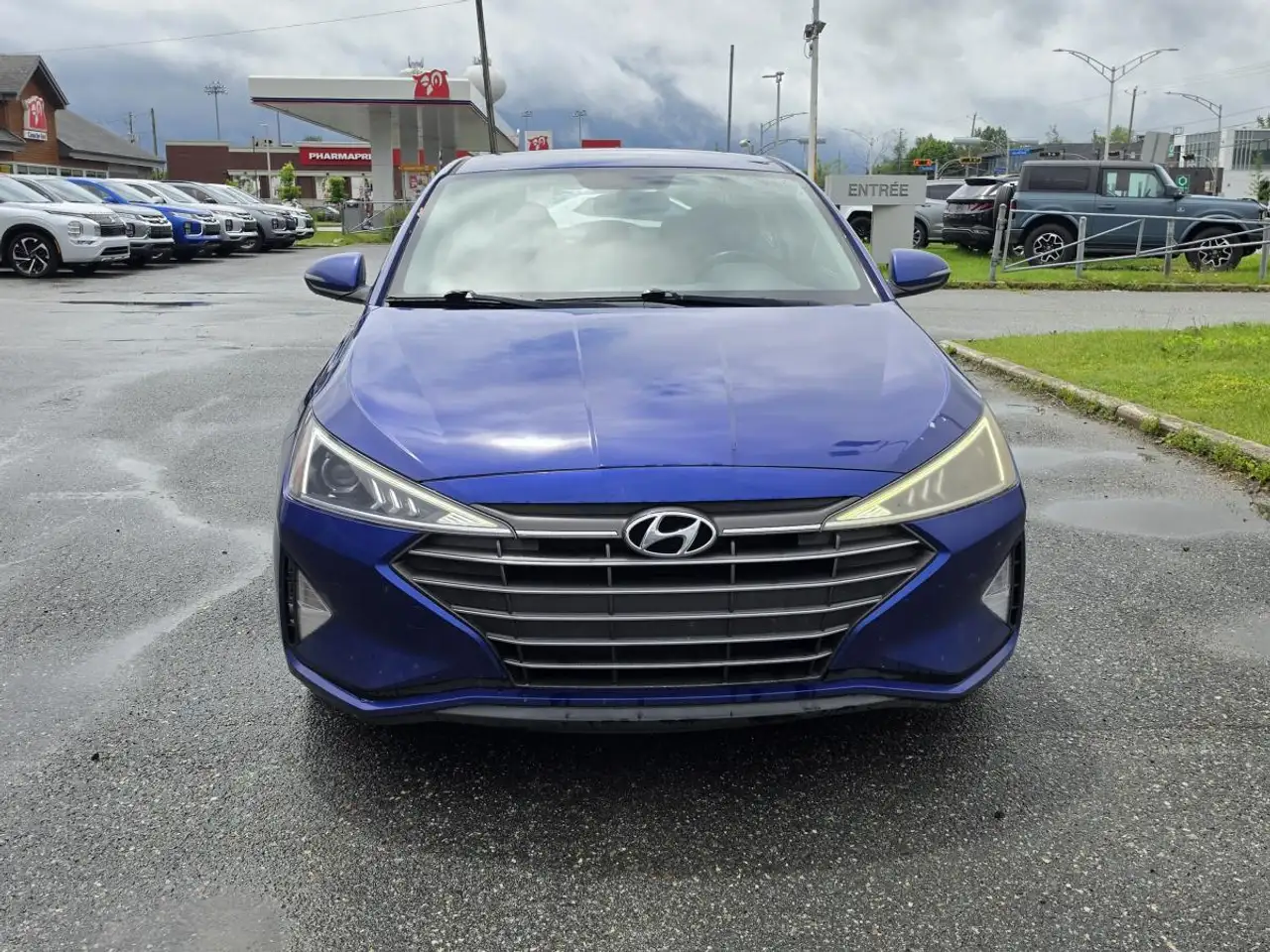 Hyundai ELANTRA снимка Hyundai ELANTRA