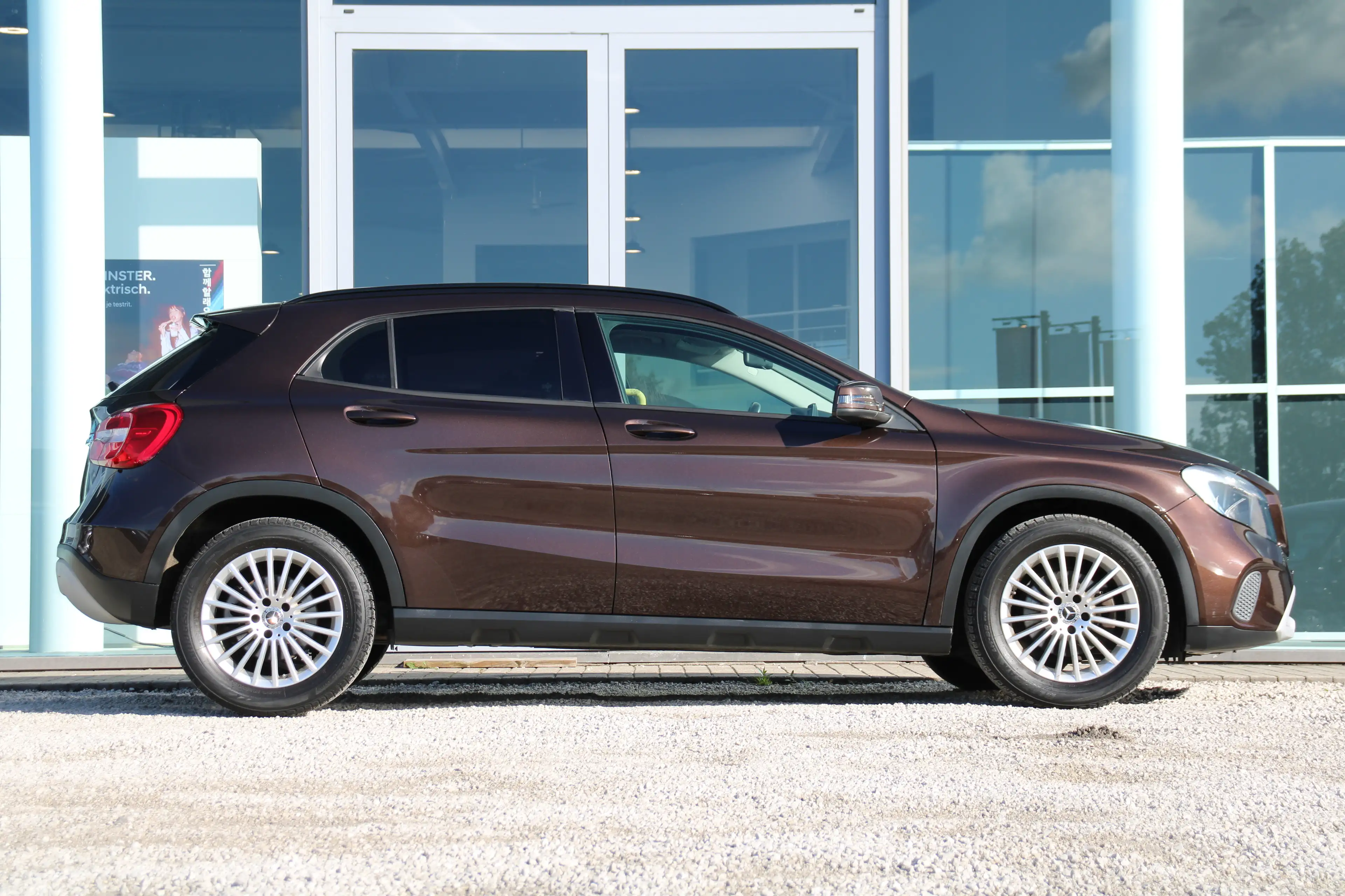 Mercedes-Benz GLA 180 180D Automaat *LEDER*CAM*NAVI* — photo 3