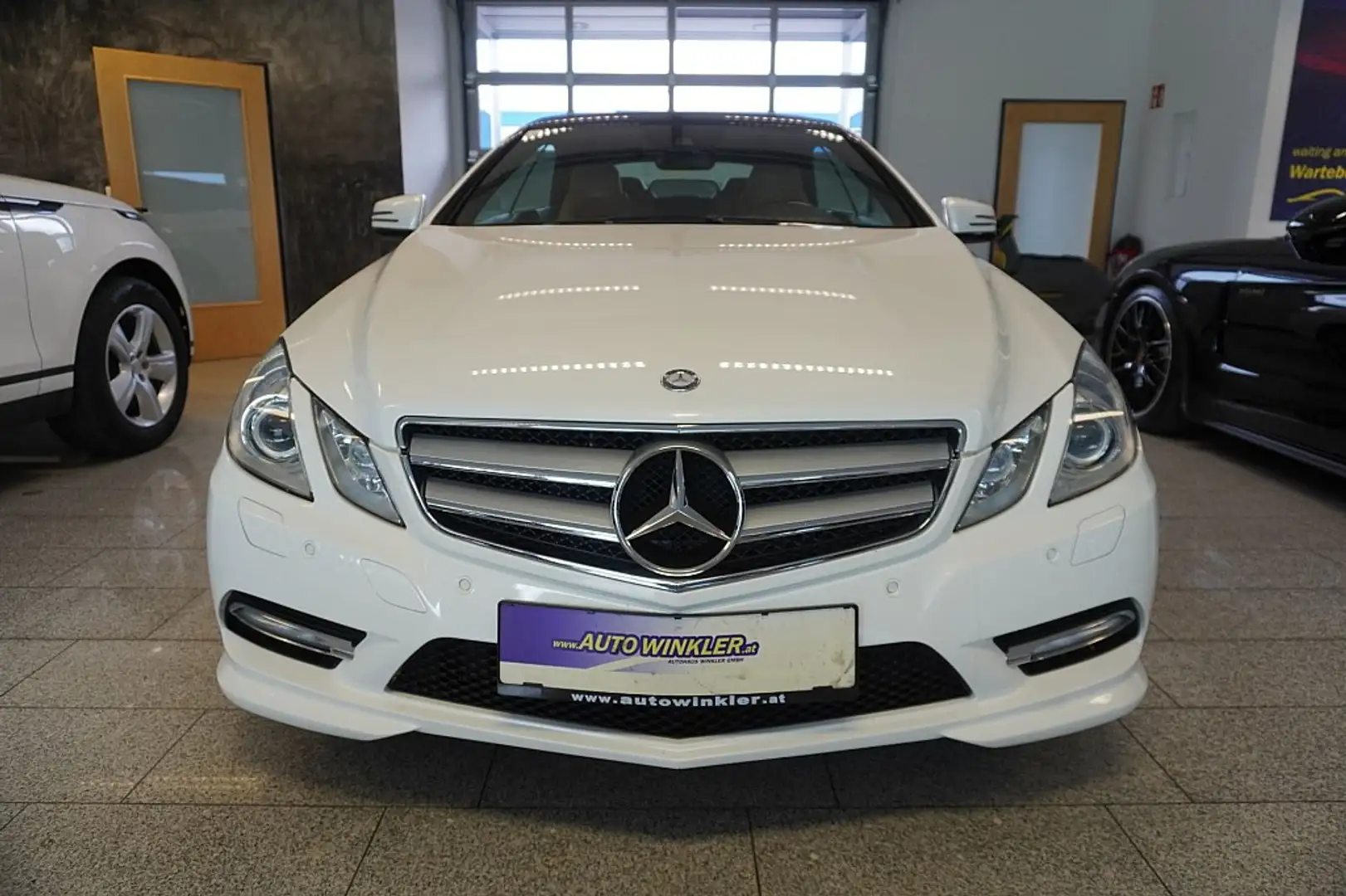 Mercedes-Benz E 250 E-Klasse  CGI Sportpaket/Navi/Kamera/Leder Wit - 2