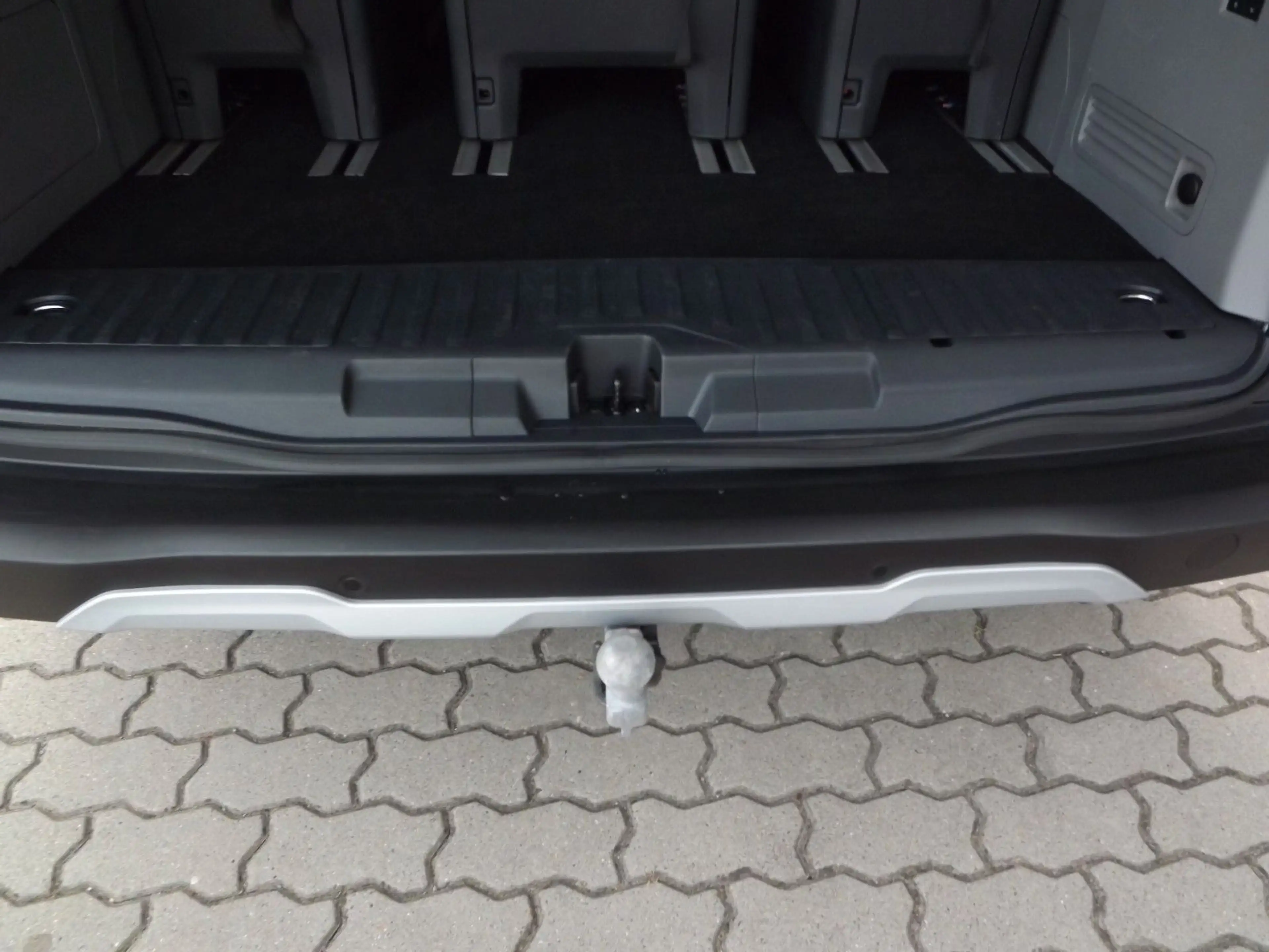 Ford Tourneo Custom Bus Plug-in Hybrid 340 L2 Tourneo — photo 12