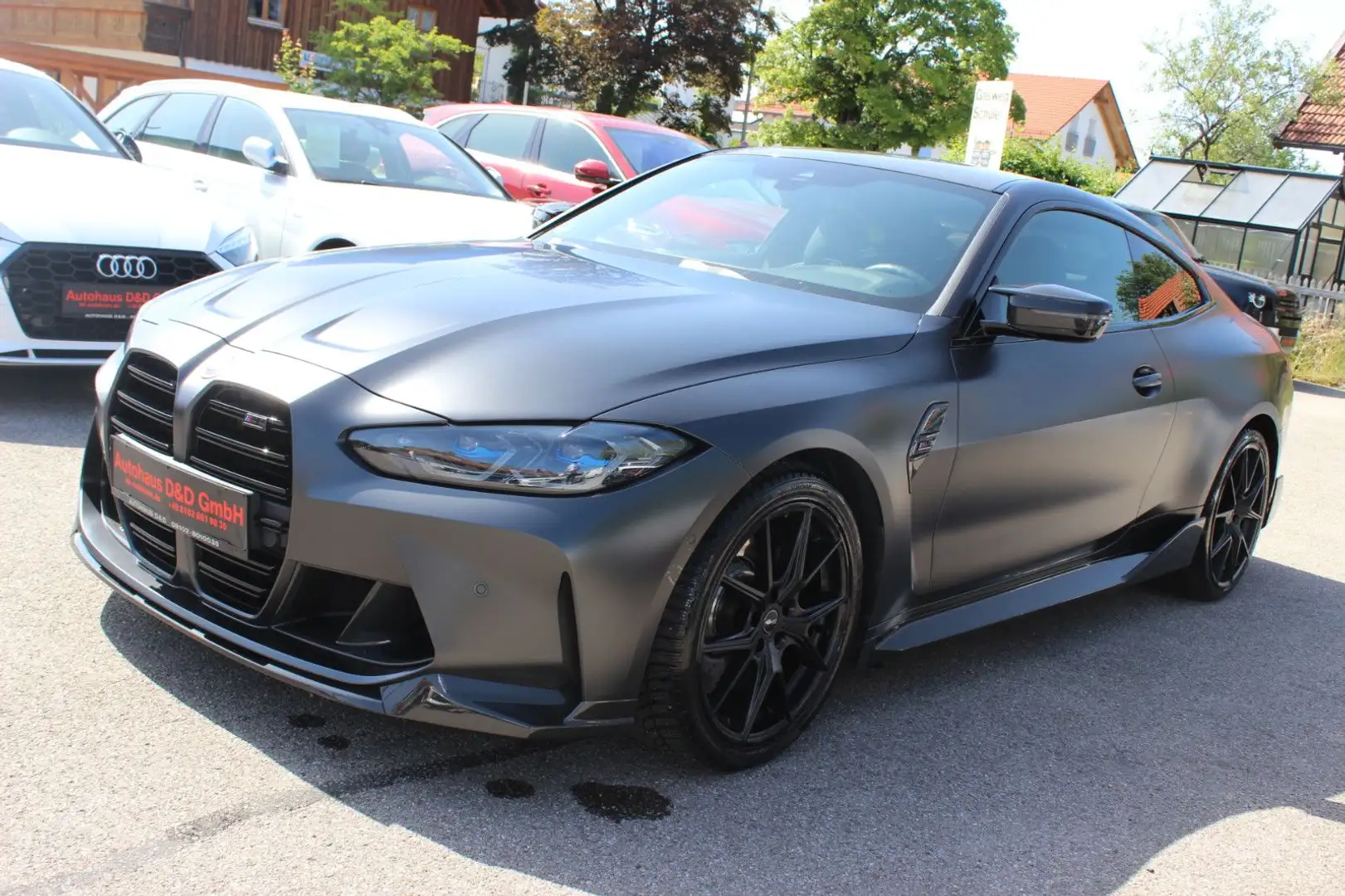 BMW M4 Baureihe M4 Coupe xDrive Competition Grau - 1