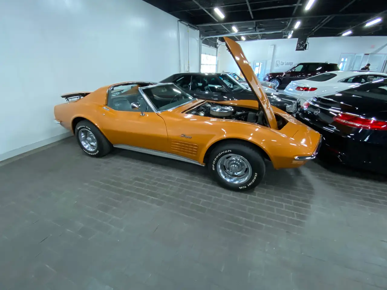 Chevrolet Corvette снимка Chevrolet Corvette