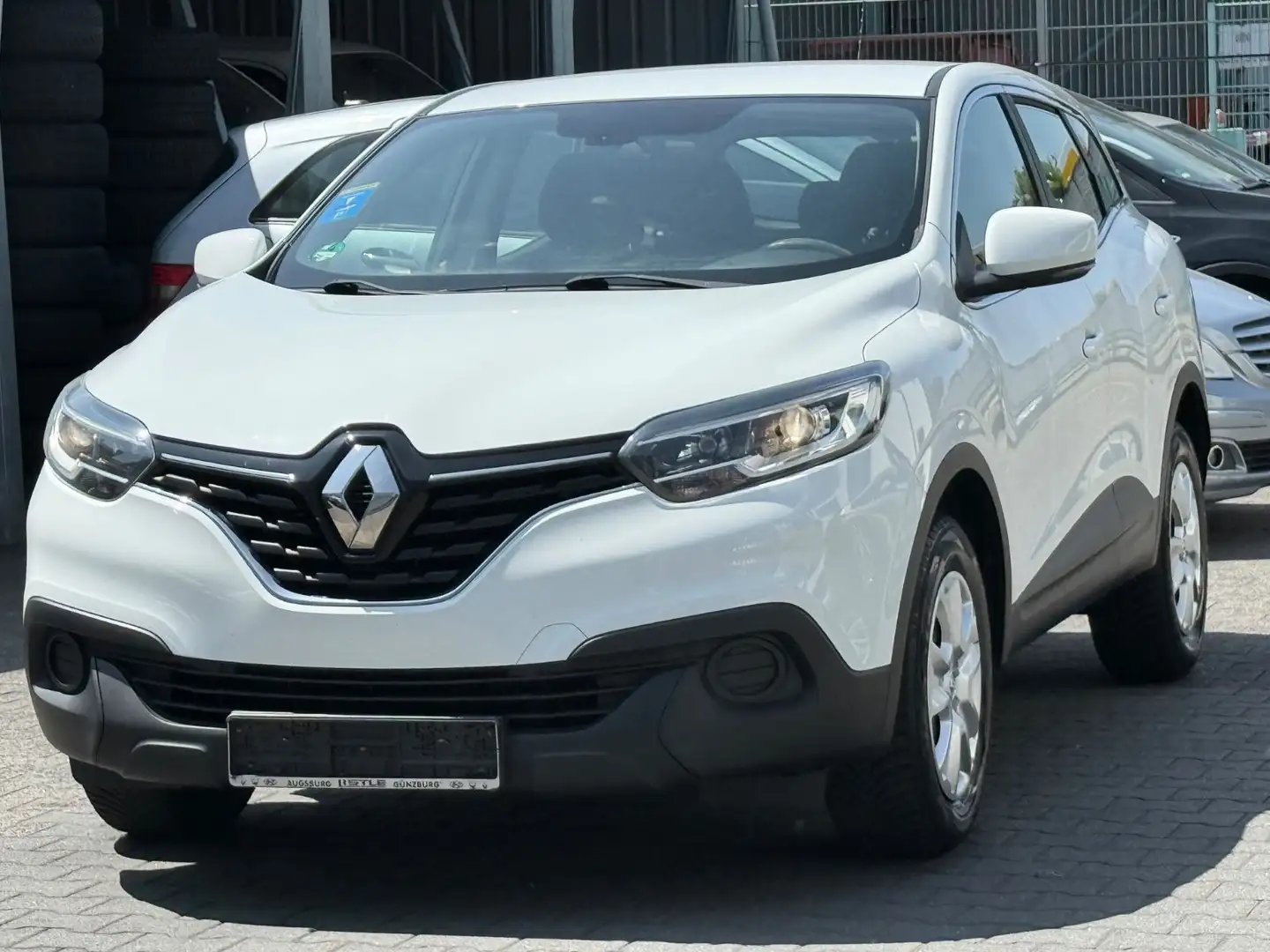 Renault Kadjar Life 1.2 TCe Energy Blanc - 1