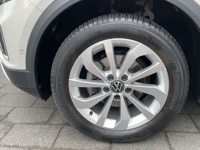Volkswagen T-Roc Style 1.5 TSI DSG Navi Einparkhilfekamera — photo 15