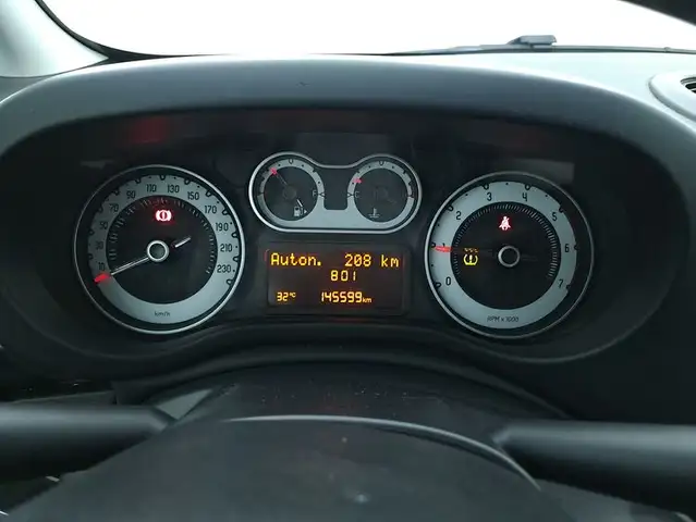 Fiat 500l view 12