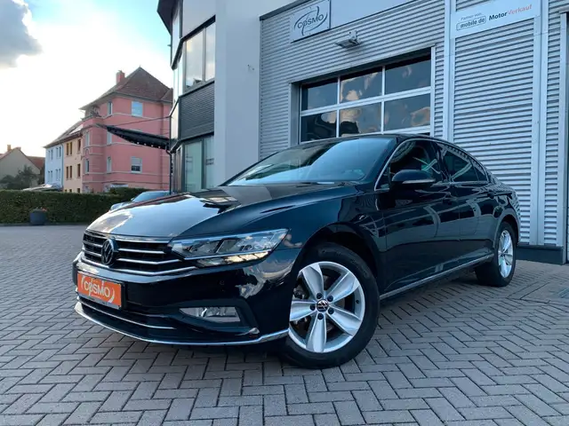 Volkswagen Passat Lim. Elegance 4Motion Navi+Kamera+LED
