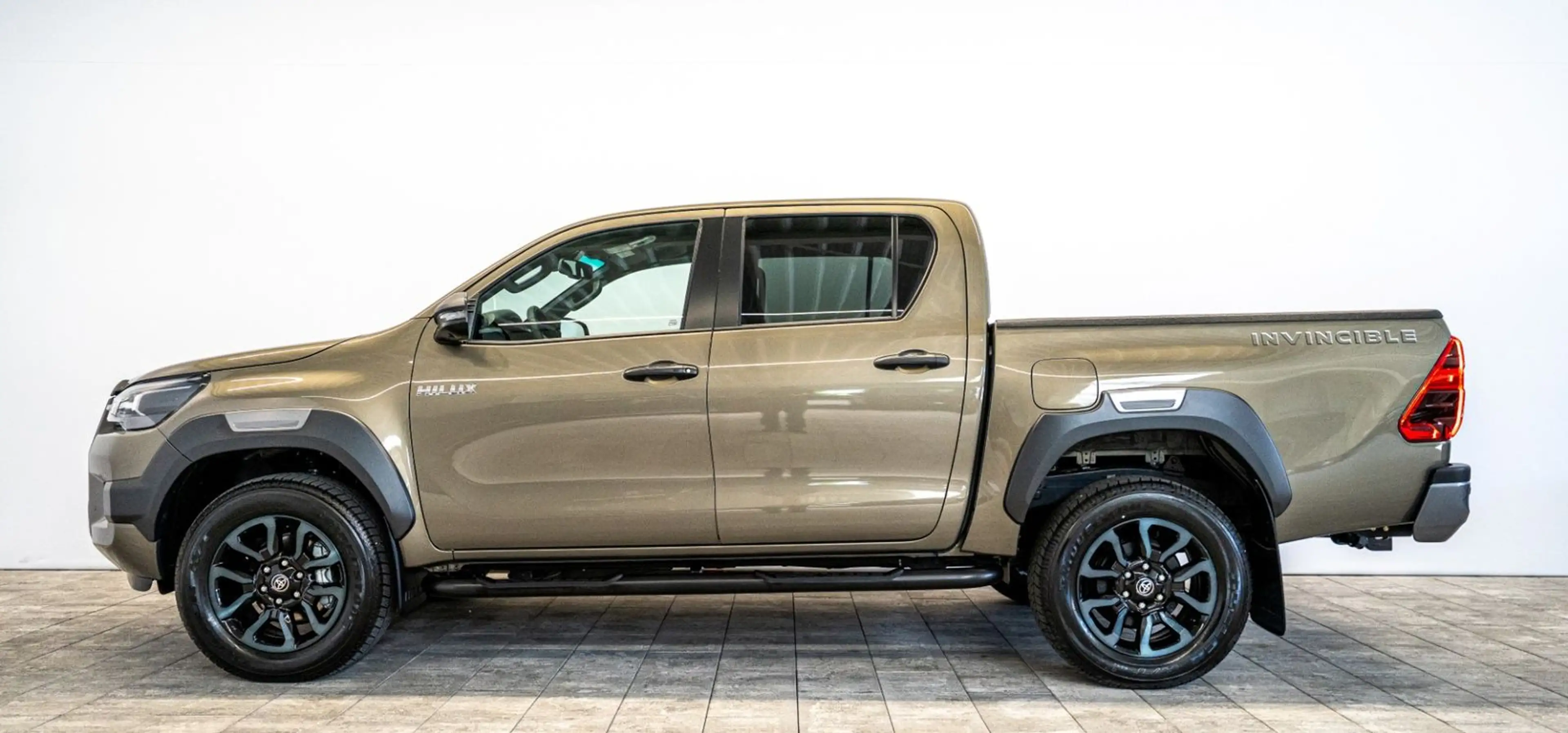 Toyota Hilux 2.8 D4-D Invincible °Mild HYBRID°AHK°Wanne — photo 7
