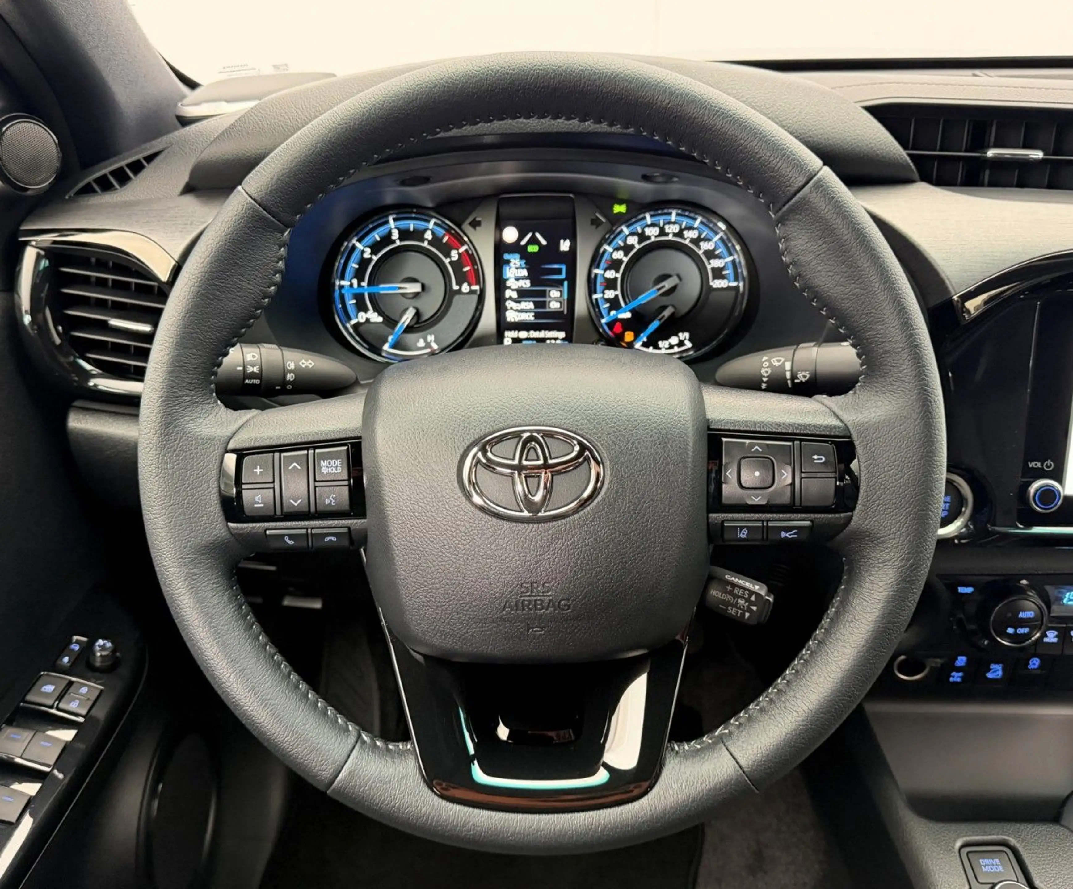 Toyota Hilux 2.8 D4-D Invincible °Mild HYBRID°AHK°Wanne — photo 10