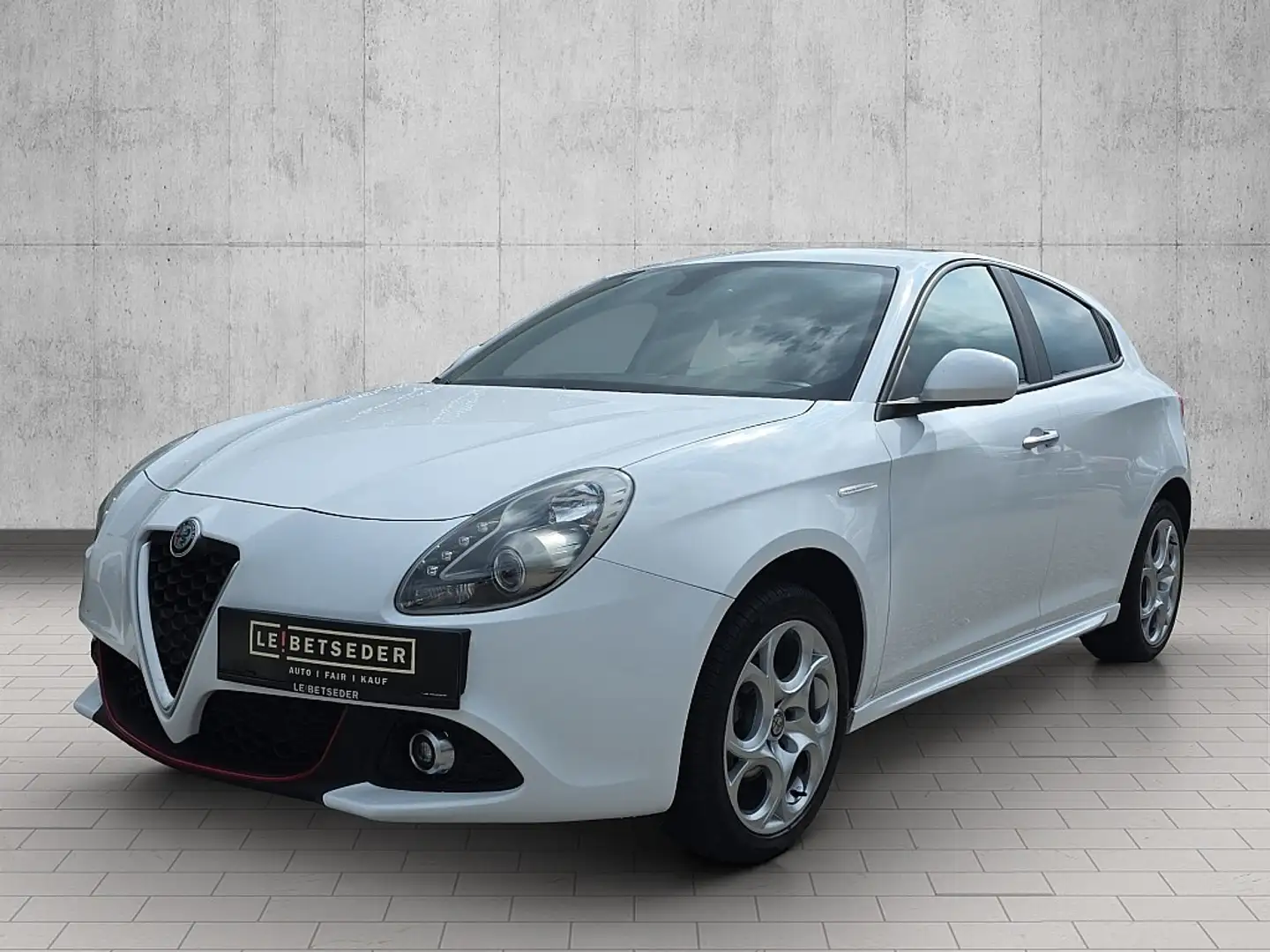 Alfa Romeo Giulietta Super 1,4 TB Weiß - 1