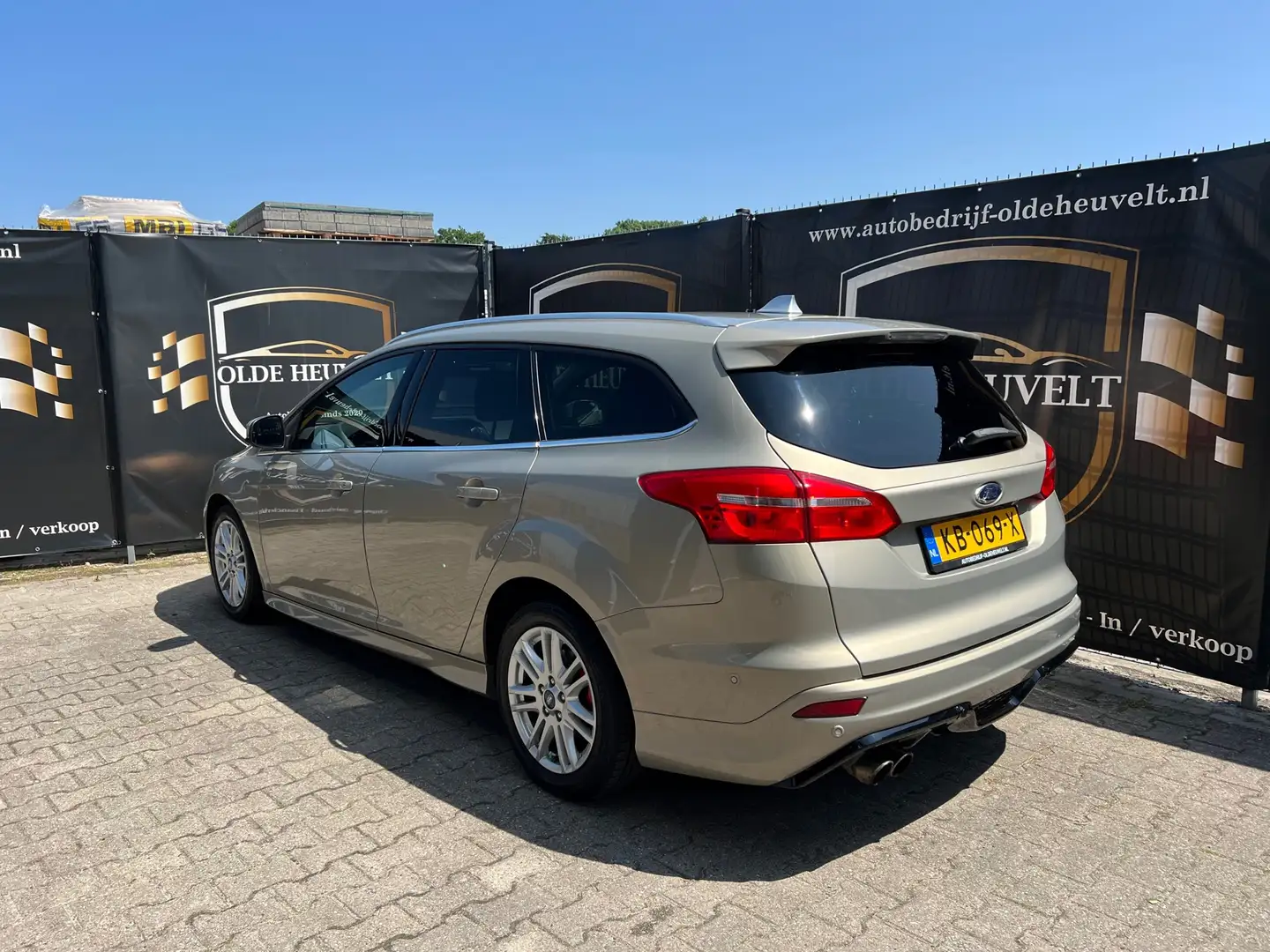 Ford Focus Wagon 1.0 Titanium NAP, Vol opties Beige - 2