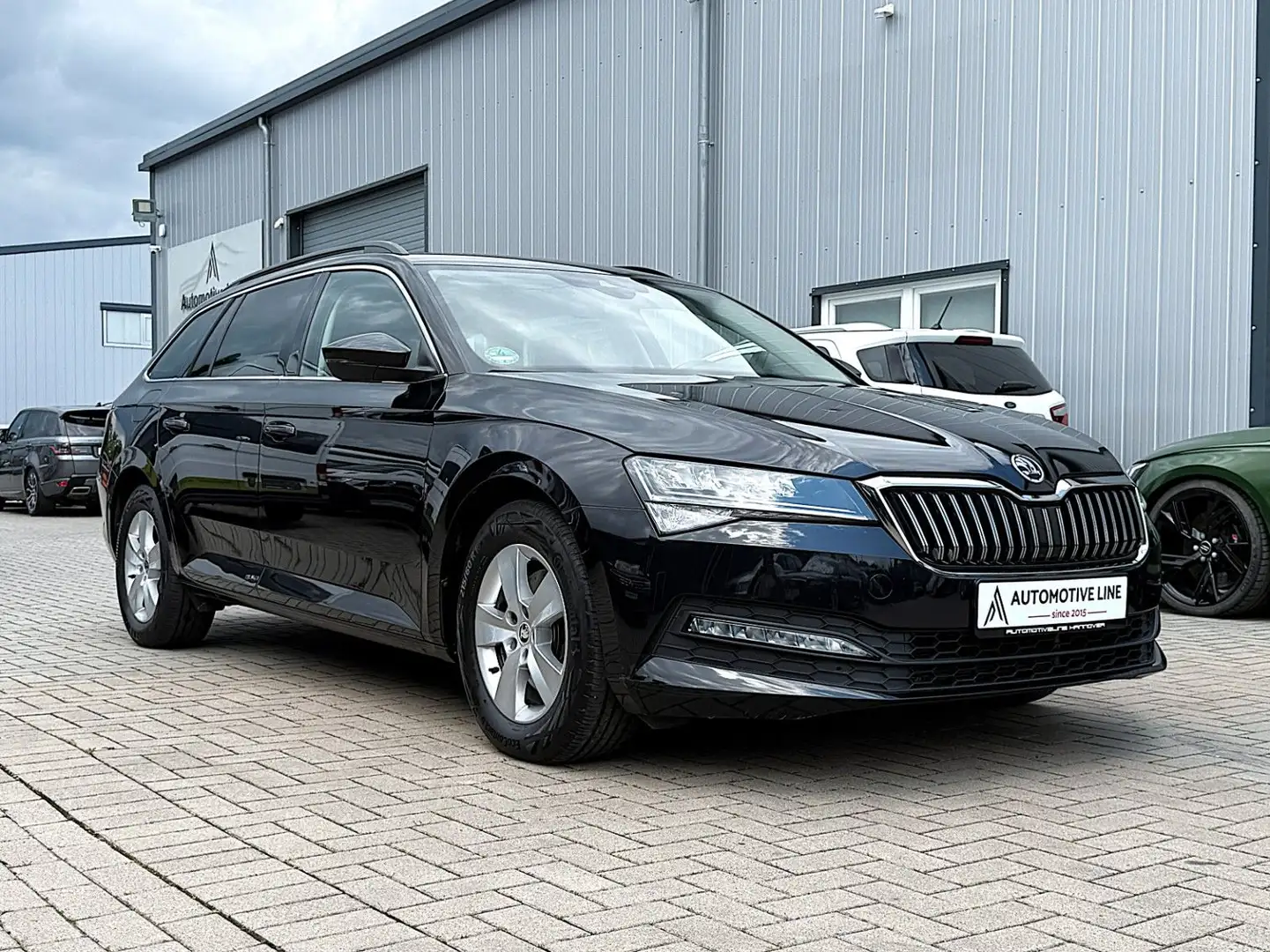 Skoda Superb SUPERB KOMBI 2.0 TDI VIRTUA/LANE/KAMERA/LED SCH. Zwart - 1